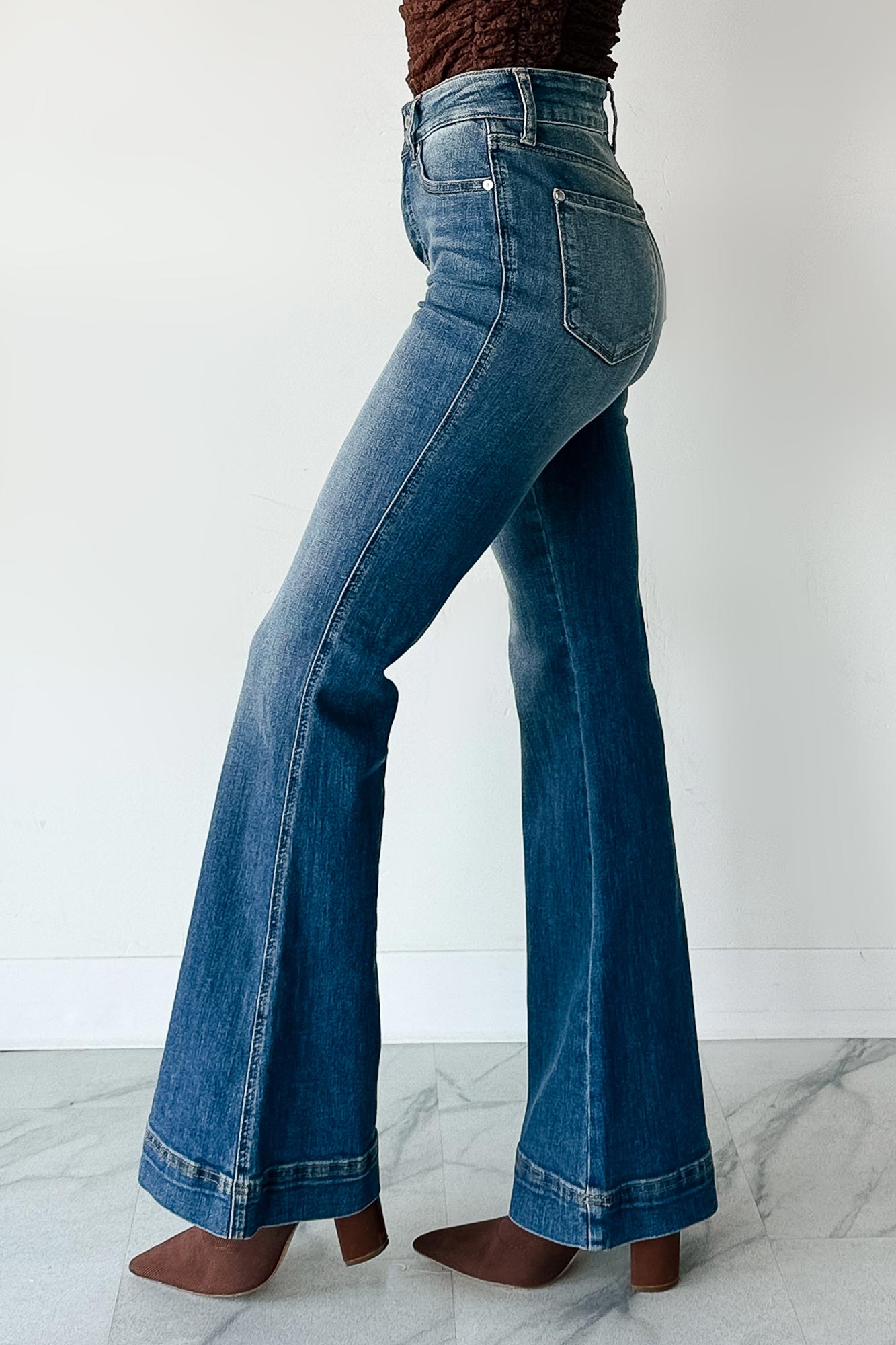 Jensen High Rise Flare Judy Blue Jeans (Medium) - NanaMacs