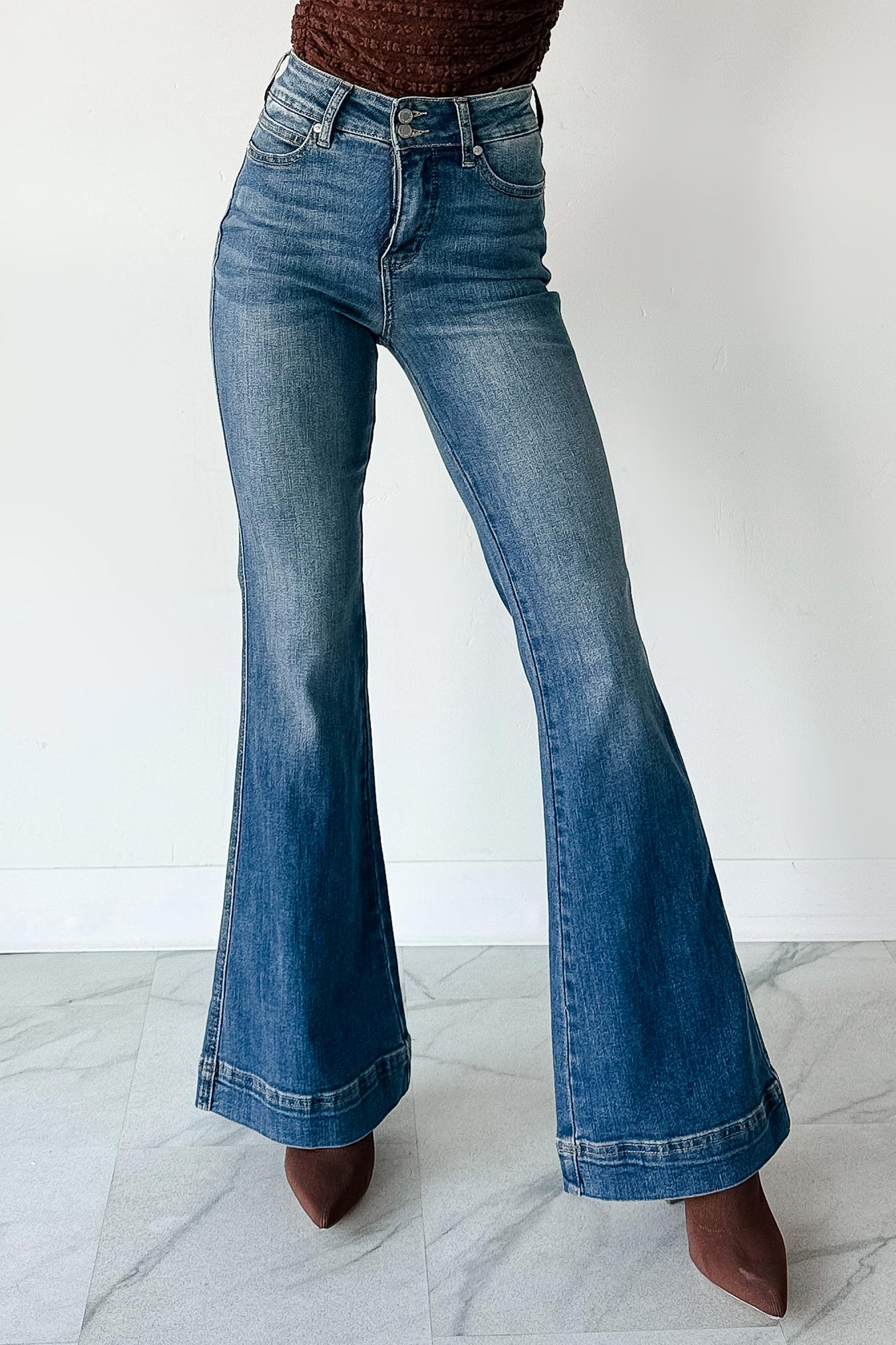 Jensen High Rise Flare Judy Blue Jeans (Medium) - NanaMacs