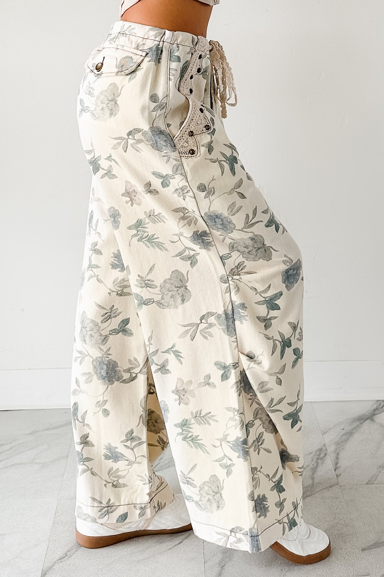 Lorelei Wide Leg Floral POL Jeans (Cream/Floral) - NanaMacs