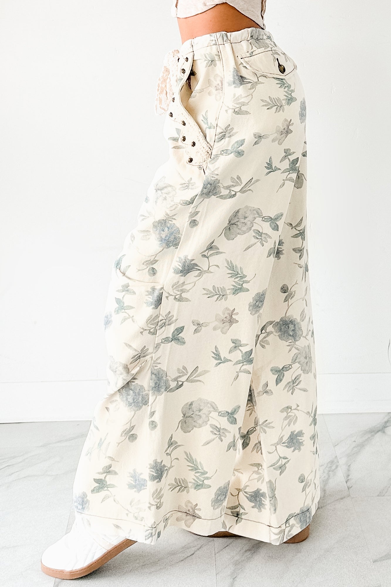 Lorelei Wide Leg Floral POL Jeans (Cream/Floral) - NanaMacs