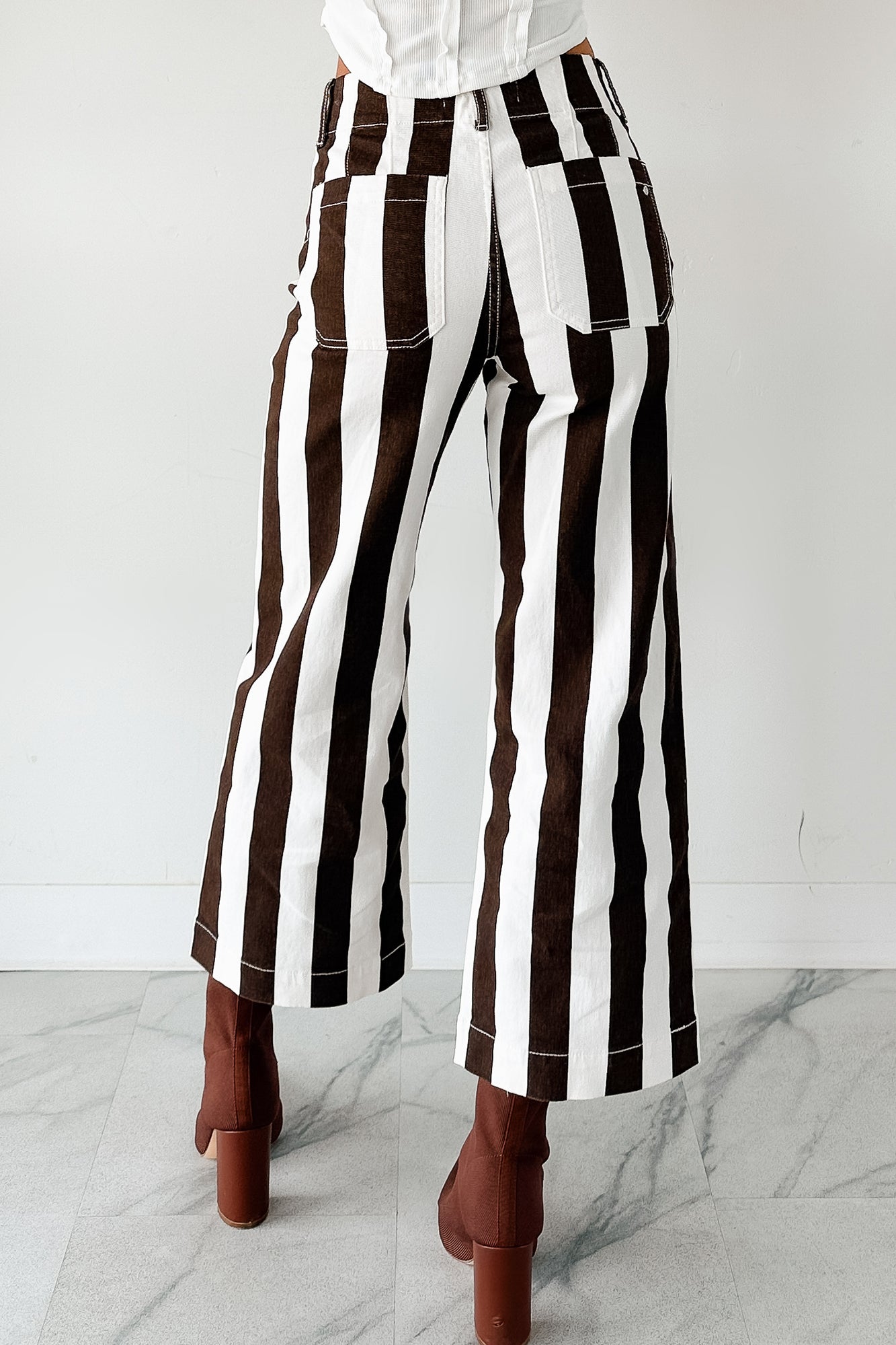 Julia Wide Leg Mica Denim Crop Jeans (Earth Brown/White) - NanaMacs