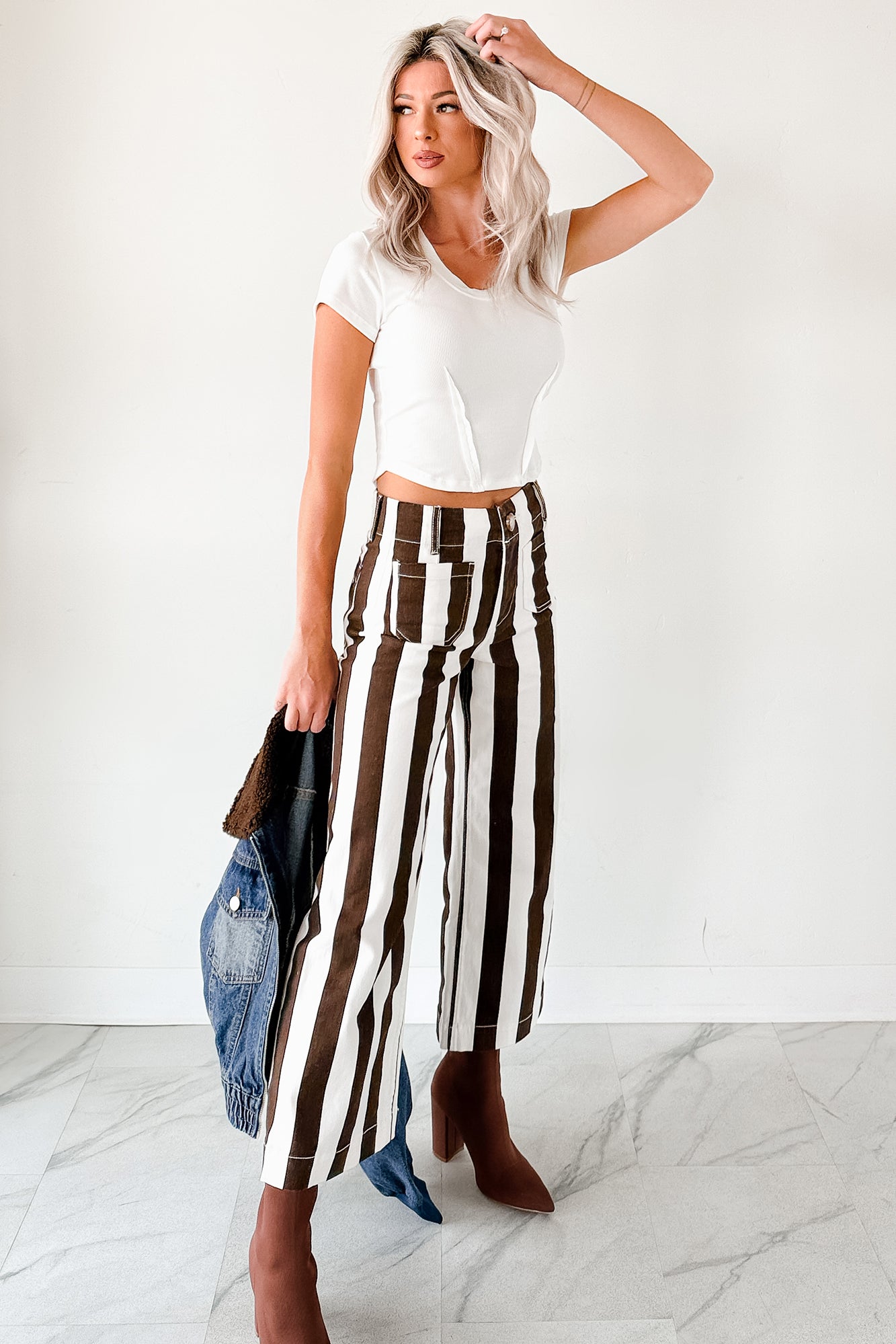 Julia Wide Leg Mica Denim Crop Jeans (Earth Brown/White) - NanaMacs