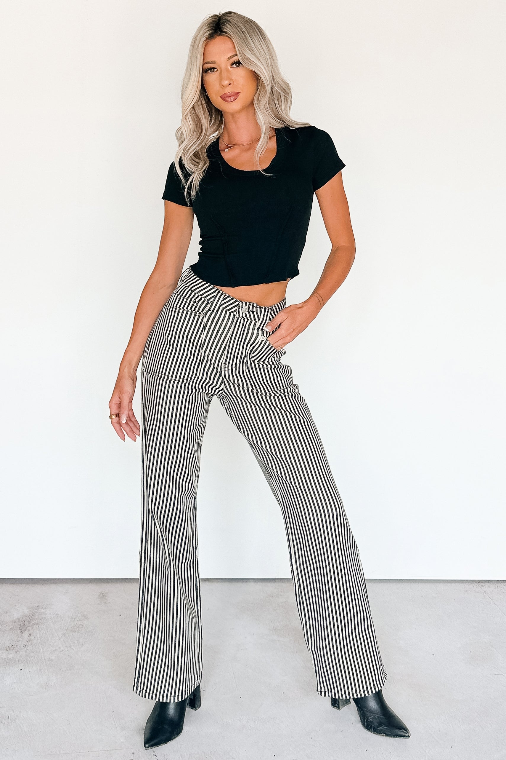 Marcus Straight Leg Striped Mica Denim Jeans (Black/Ivory) - NanaMacs