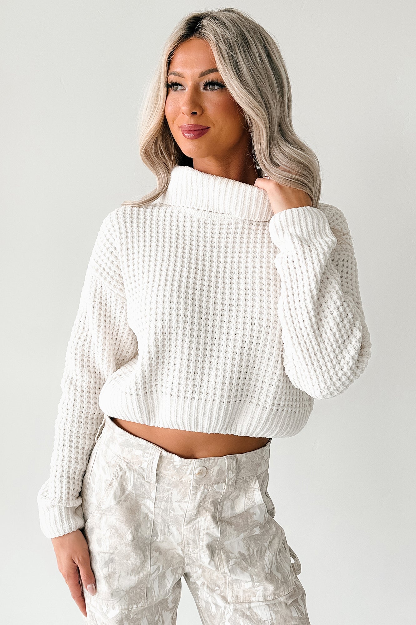 Snug Session Turtleneck Chenille Crop Sweater (Ivory) - NanaMacs