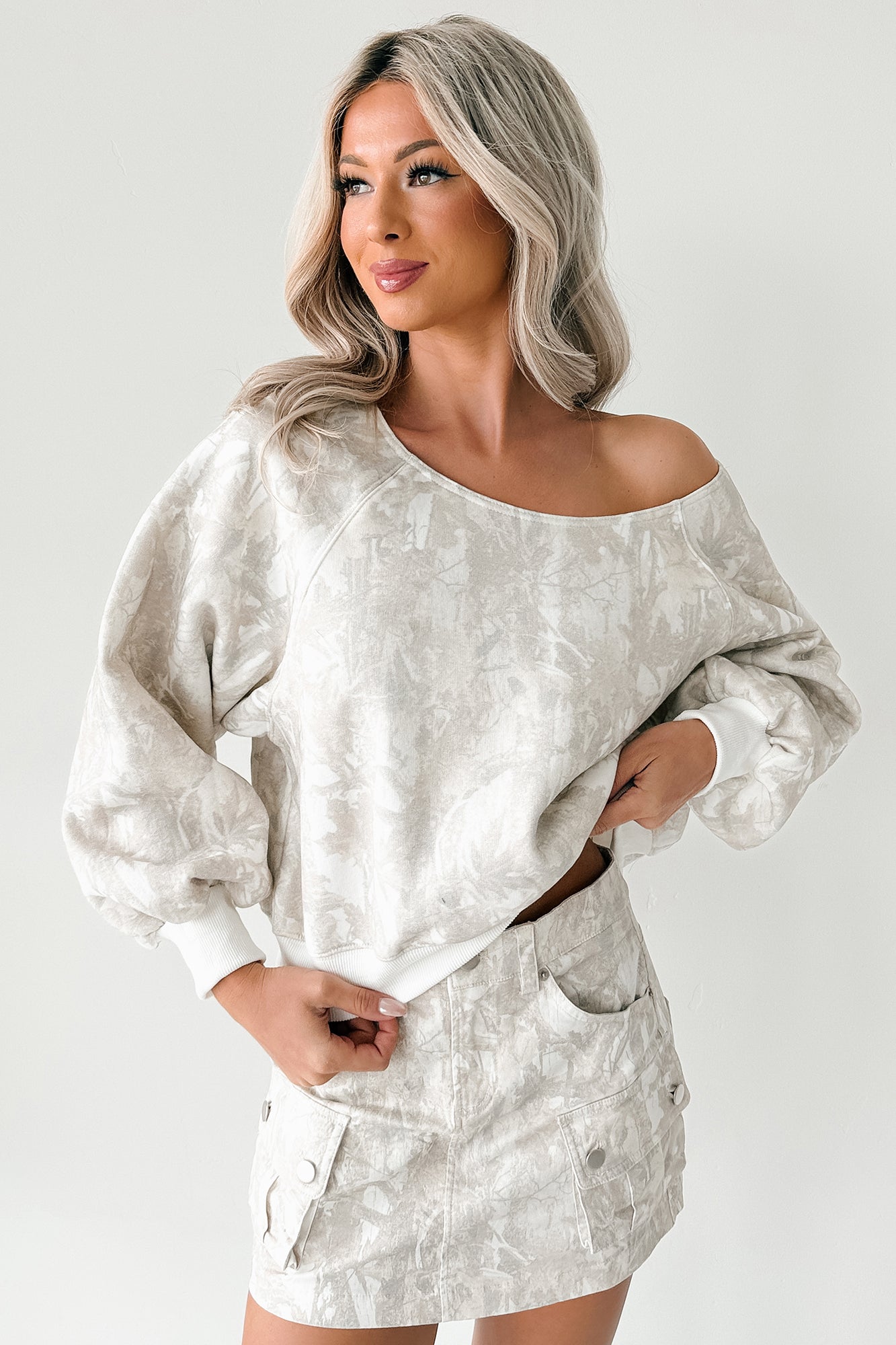 Chic Command Off The Shoulder Sweatshirt (Camo) - NanaMacs