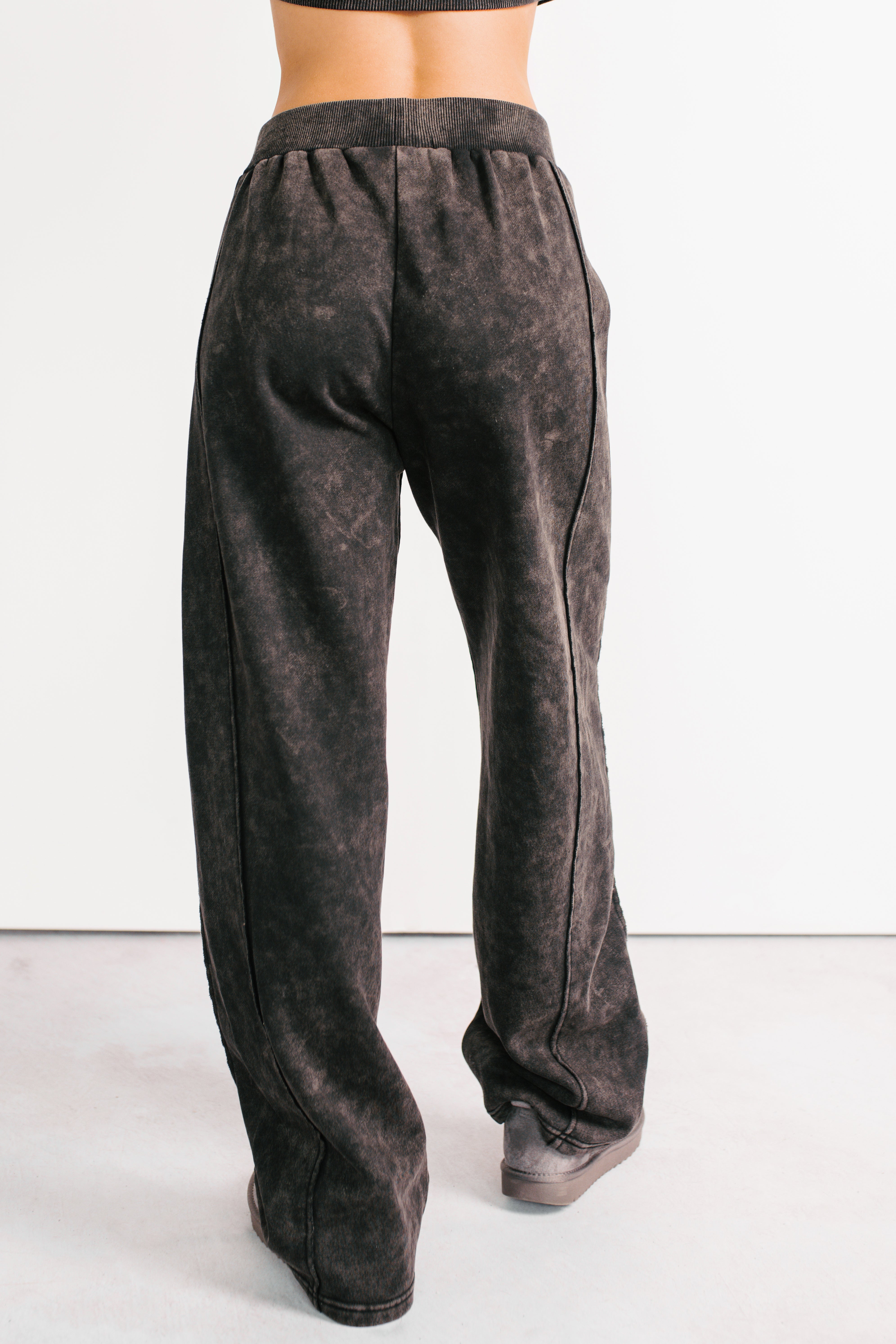 Moments Of Coziness Mineral Wash Lounge Set (Black) - NanaMacs