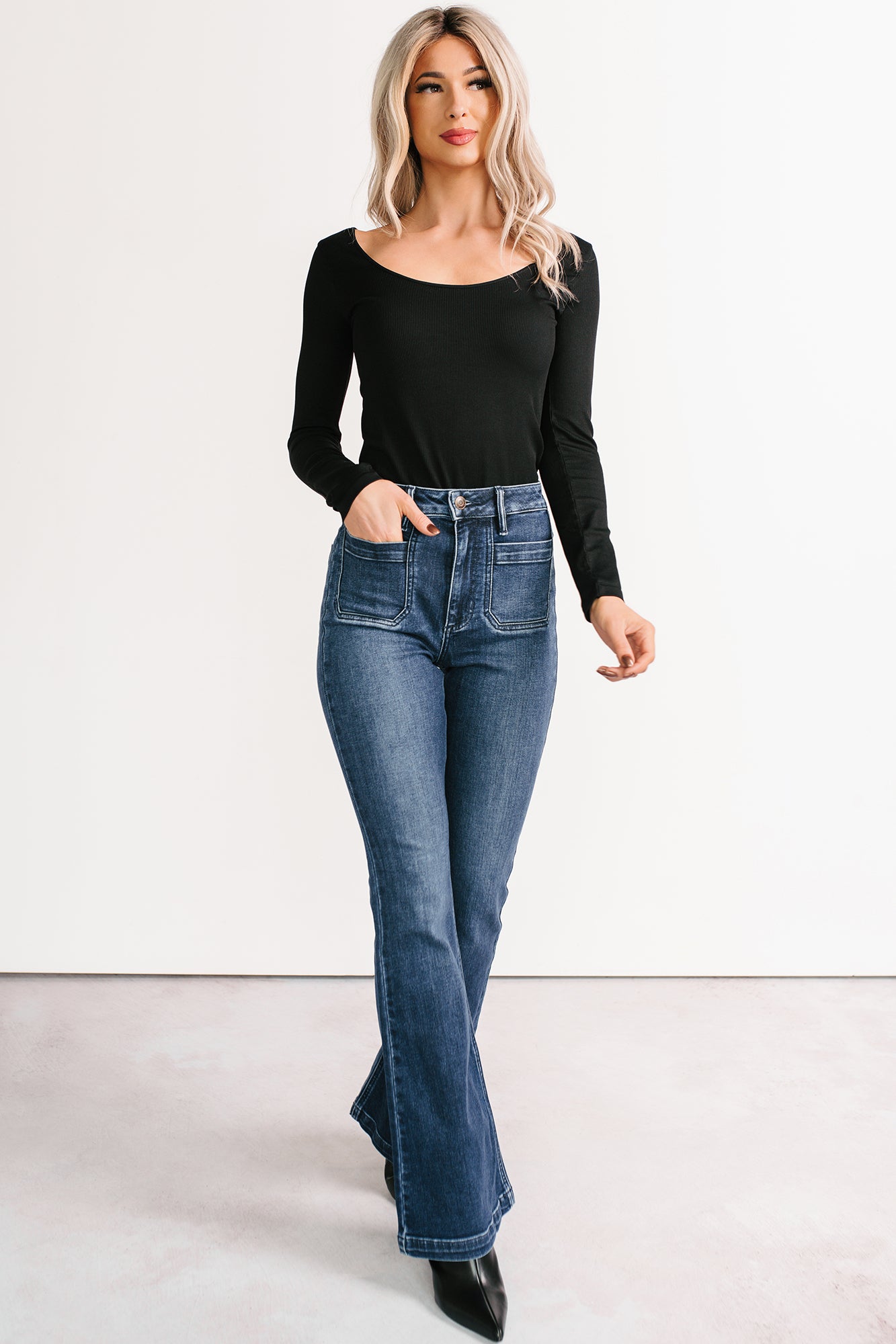 Natural Glow Scoop Neck Ribbed Top (Black) - NanaMacs