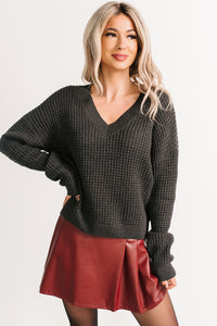 Winter Lane Waffle Knit V Neck Sweater (Charcoal) - NanaMacs
