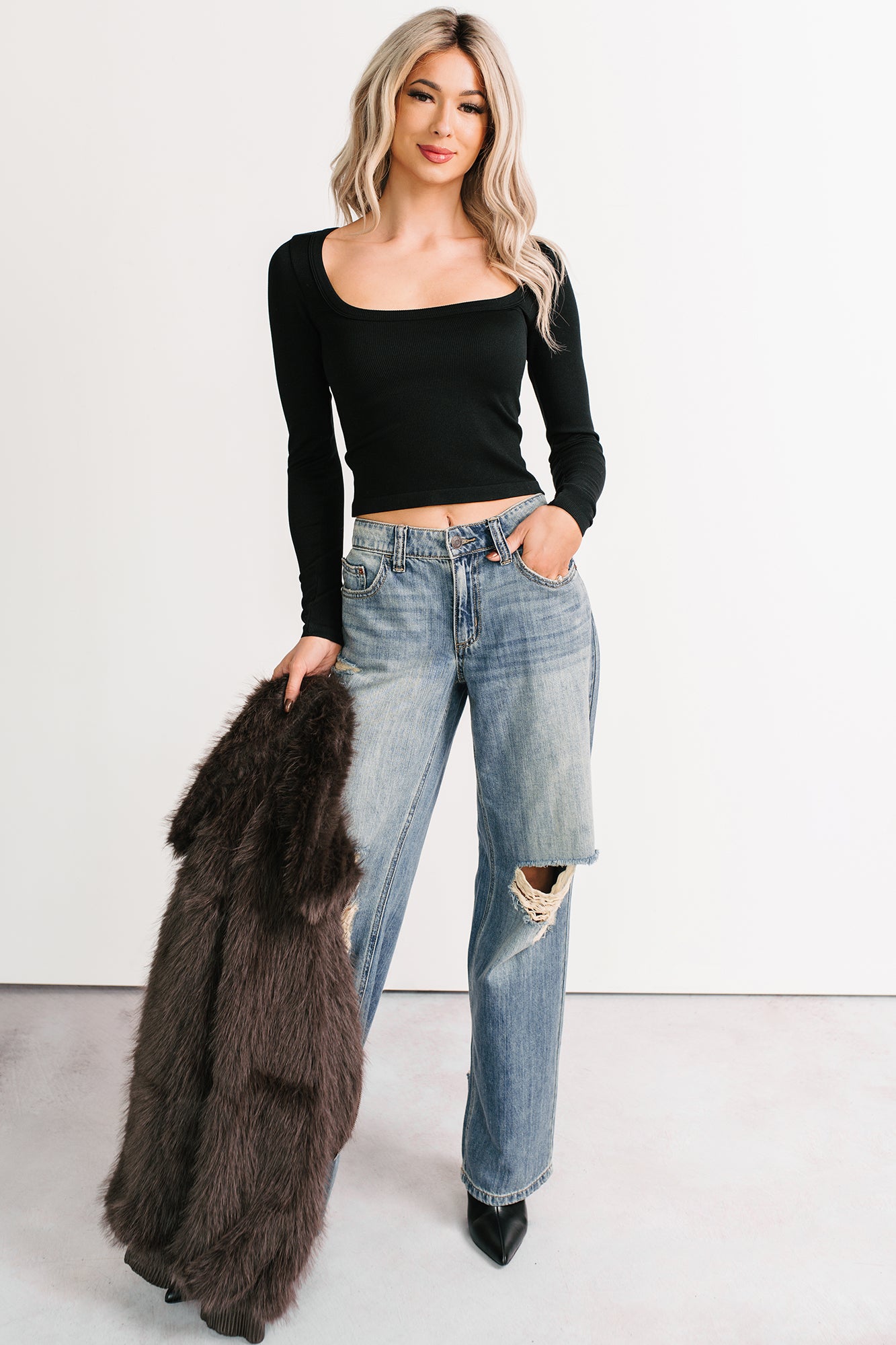 Easy Attitude Scoop Neck Ribbed Crop Top (Black) - NanaMacs