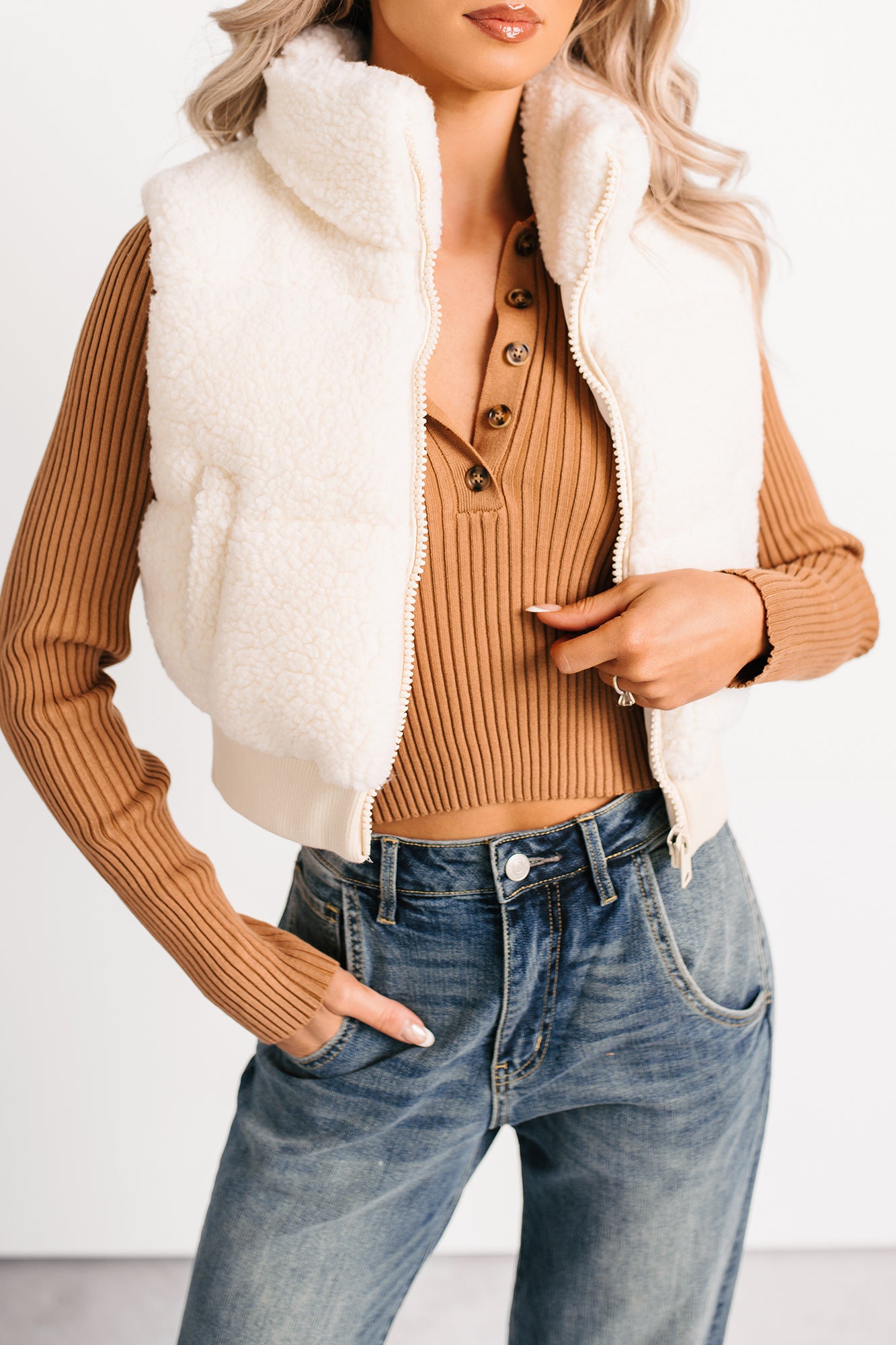 Midnight Frost Sherpa Puffer Crop Vest (Off White) - NanaMacs