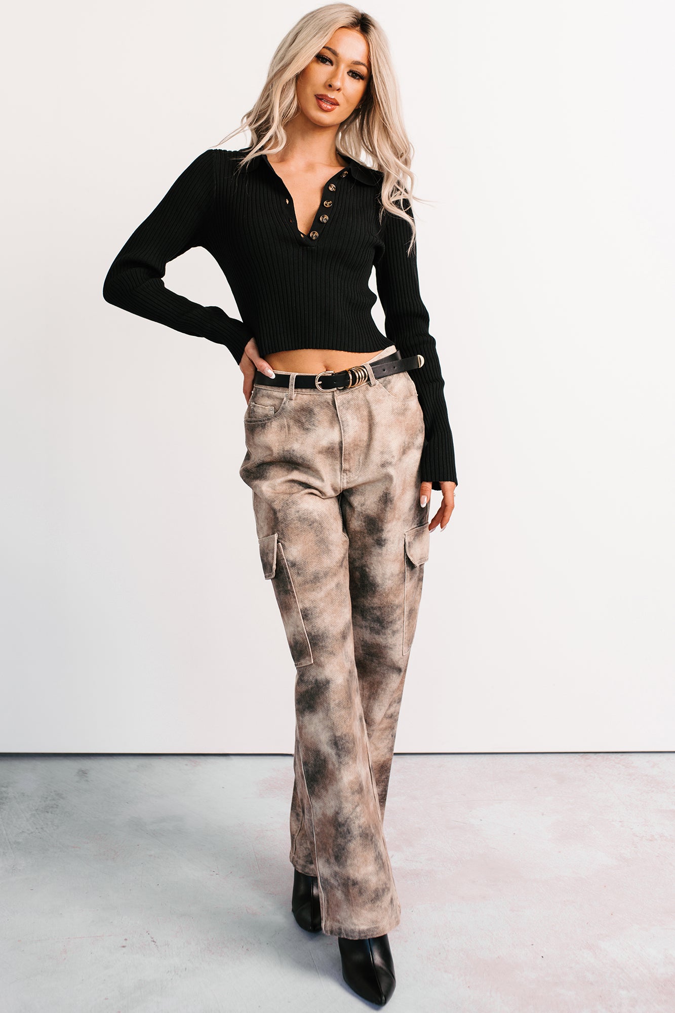 Edgy Attitude Smokey Print Cargo Jeans (Taupe Grey) - NanaMacs