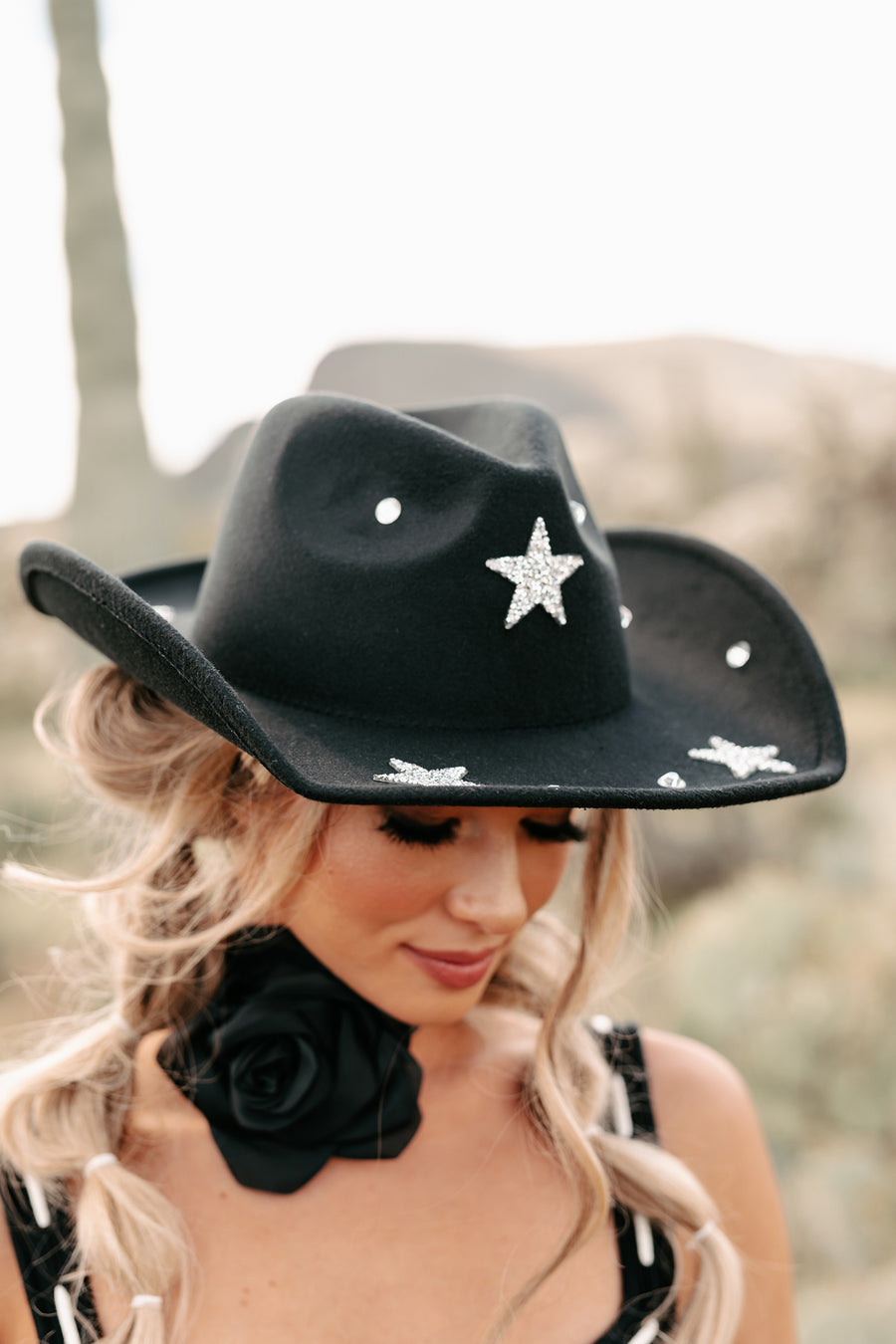 Confidence On Point Rhinestone Star Cowboy Hat (Black) - NanaMacs