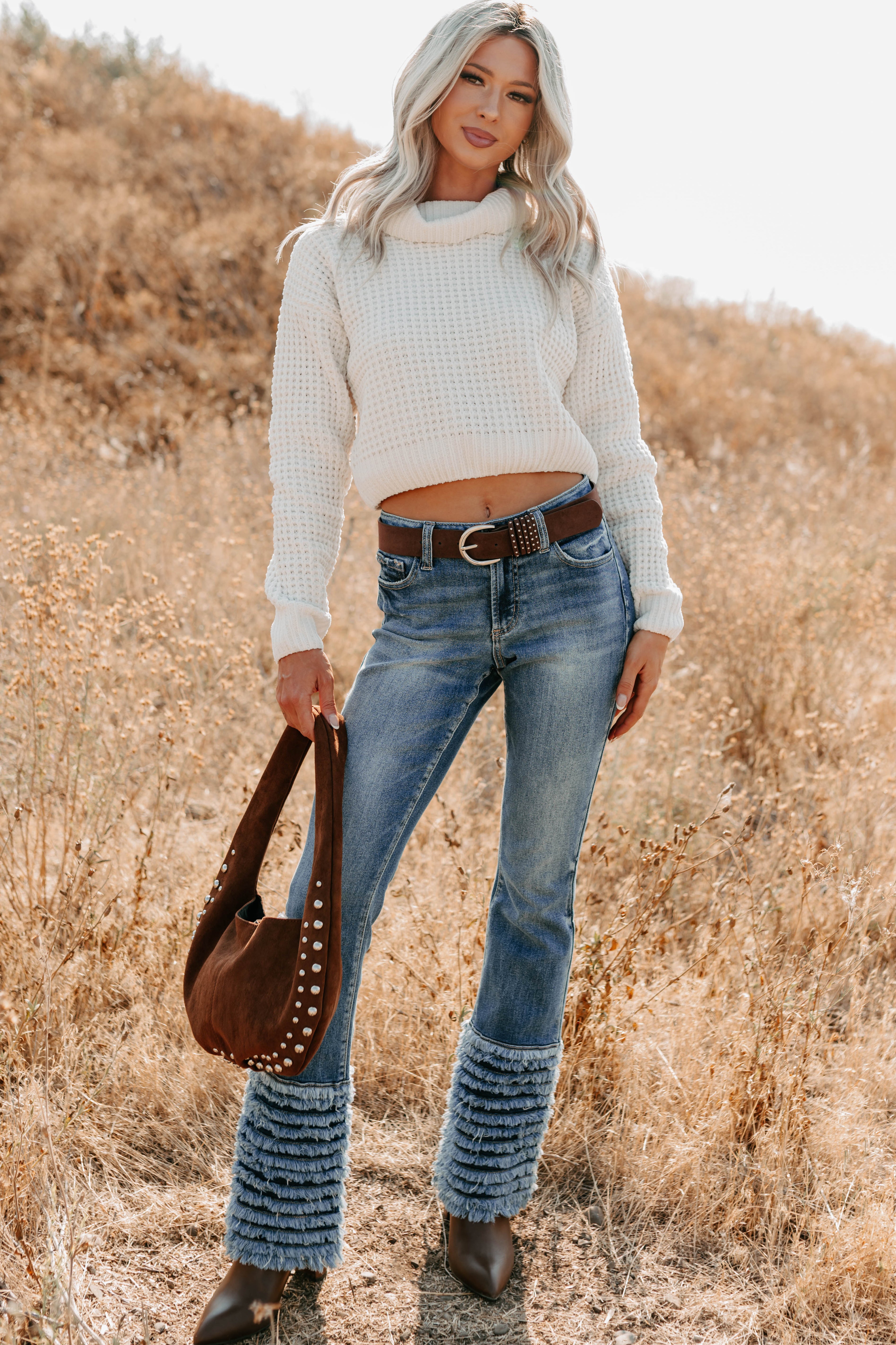 Vera Mid Rise Frayed Hem Cello Flare Jeans (Medium) · NanaMacs