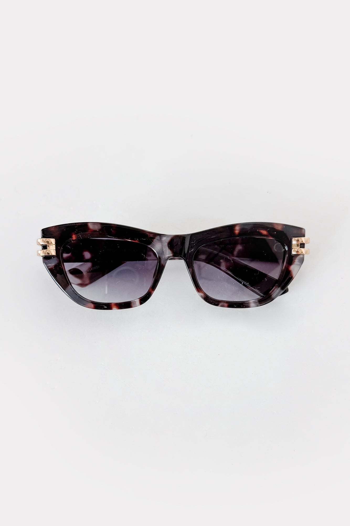 Make Way Thick Frame Cat Eye Sunglasses (Multiple Color Options) - NanaMacs