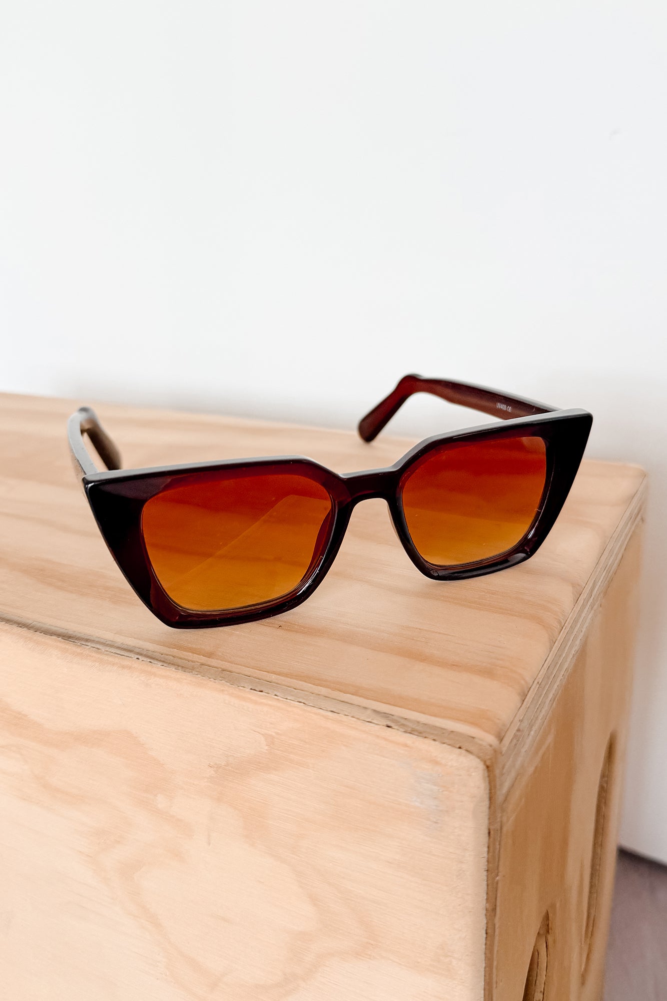 Errand Chic Squared Cat Eye Sunglasses (Multiple Color Options) - NanaMacs