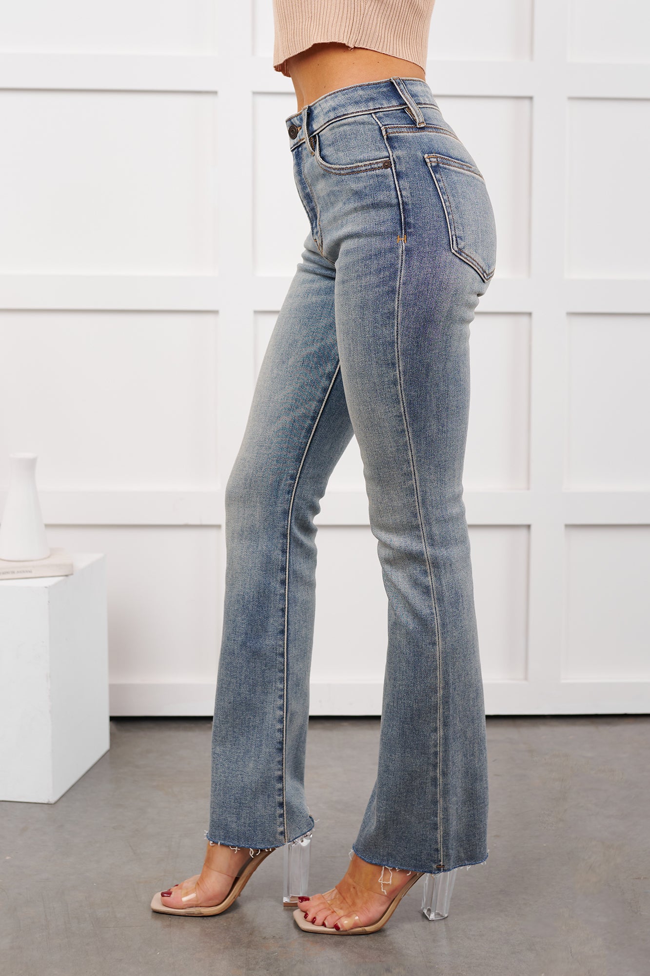 Hobbs High Rise Flare Hidden Jeans (Medium Light) - NanaMacs