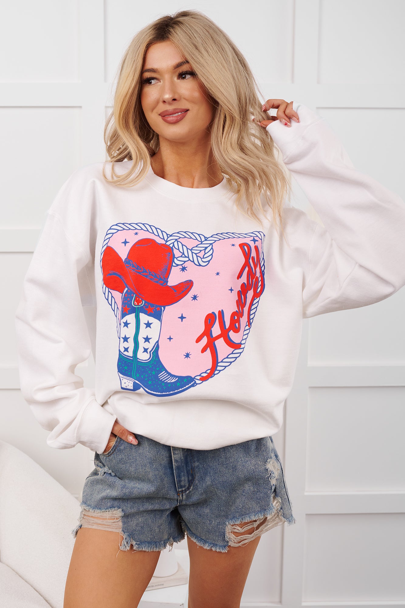 Howdy Romance Graphic Sweatshirt (White) - NanaMacs