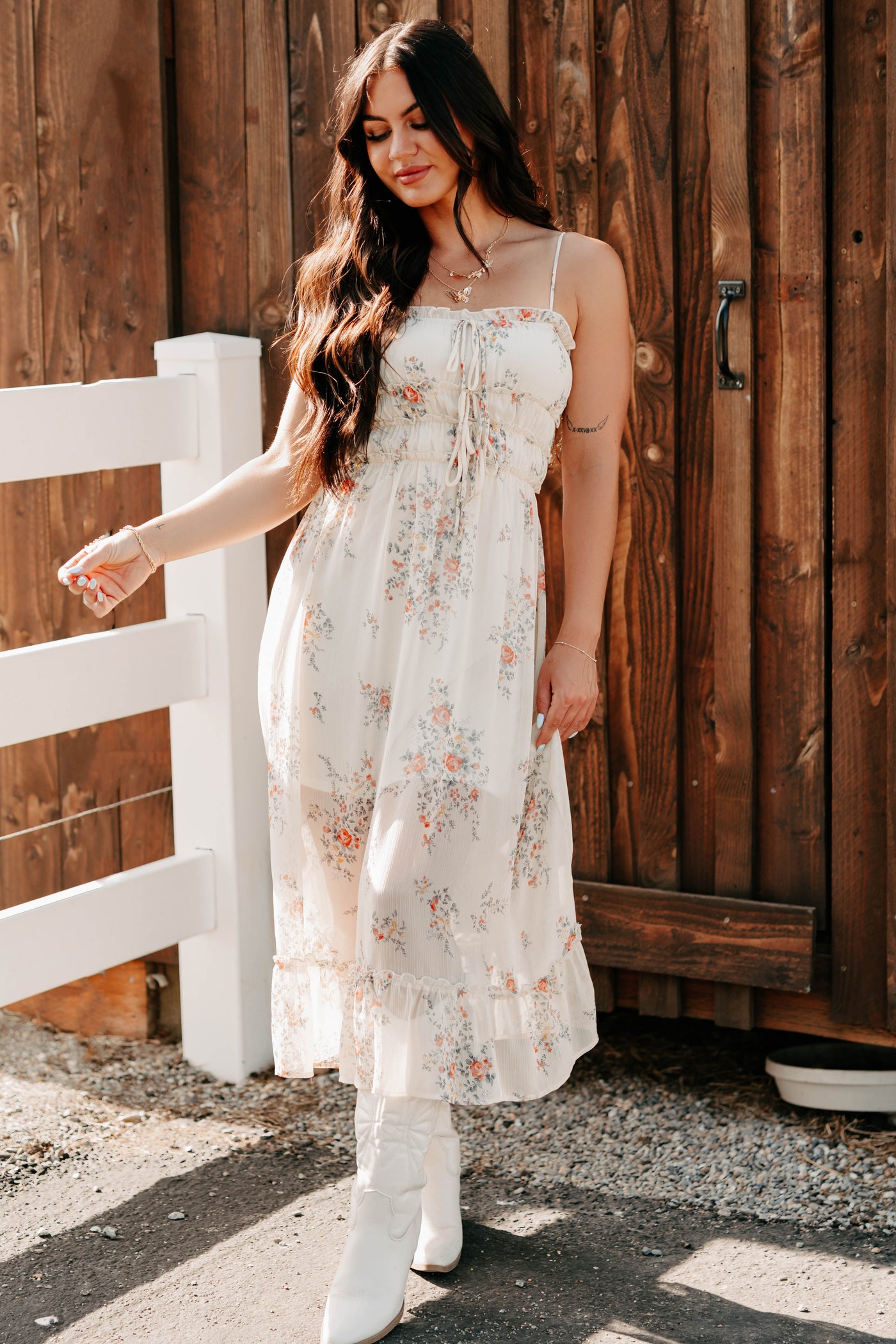 Gilli Women's Peach Please Sleeveless Floral Midi Dress in Cream - Size L Gilli Women's Peach Please Sleeveless Floral Midi Dress in Cream - Size L