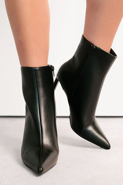 Queen Status Pointed Toe Heeled Booties (Black Matte) - NanaMacs