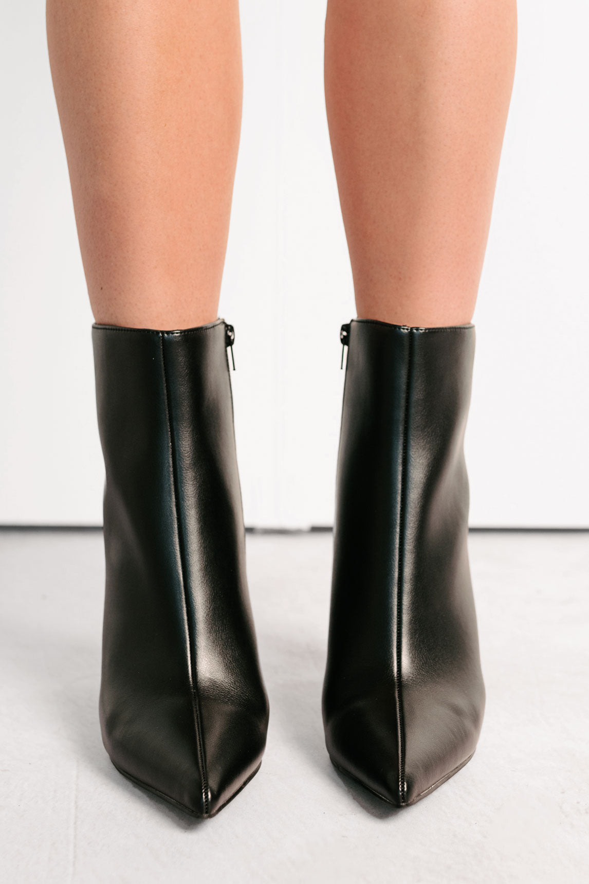 Queen Status Pointed Toe Heeled Booties (Black Matte) - NanaMacs