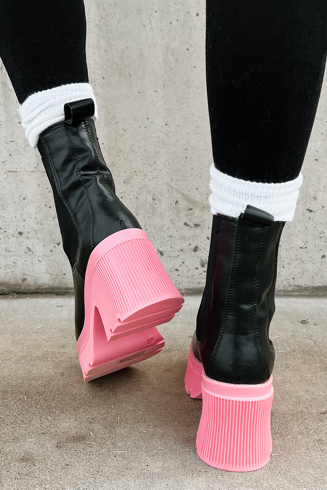 Can't Miss Me Lug Sole Chelsea Platform Boots (Black/Pink) - NanaMacs