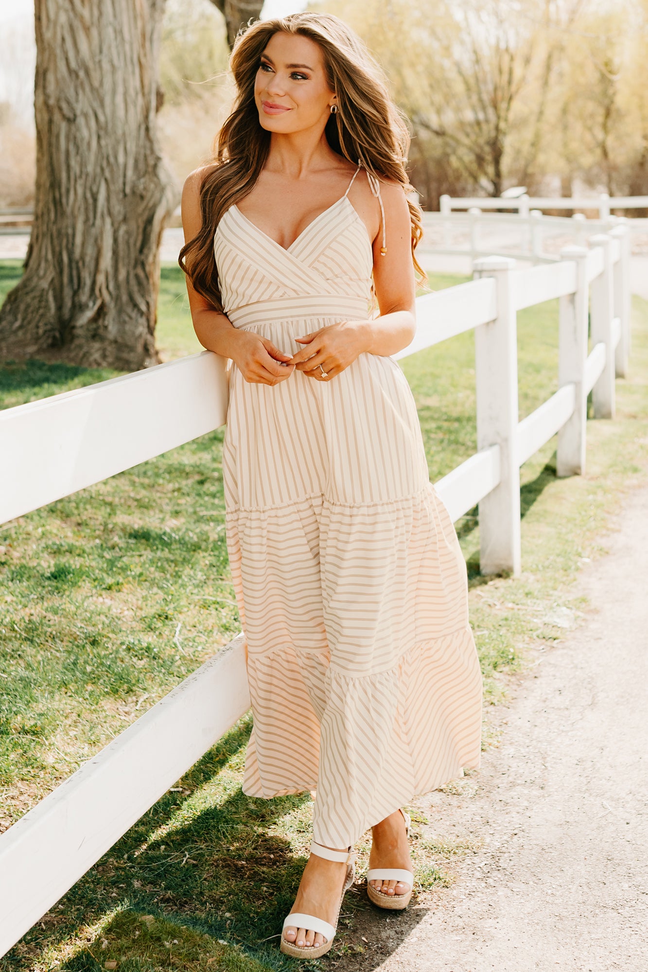 Women's Dancing On Stars Striped Maxi Dress in Taupe - Size L Women's Dancing On Stars Striped Maxi Dress in Taupe - Size L