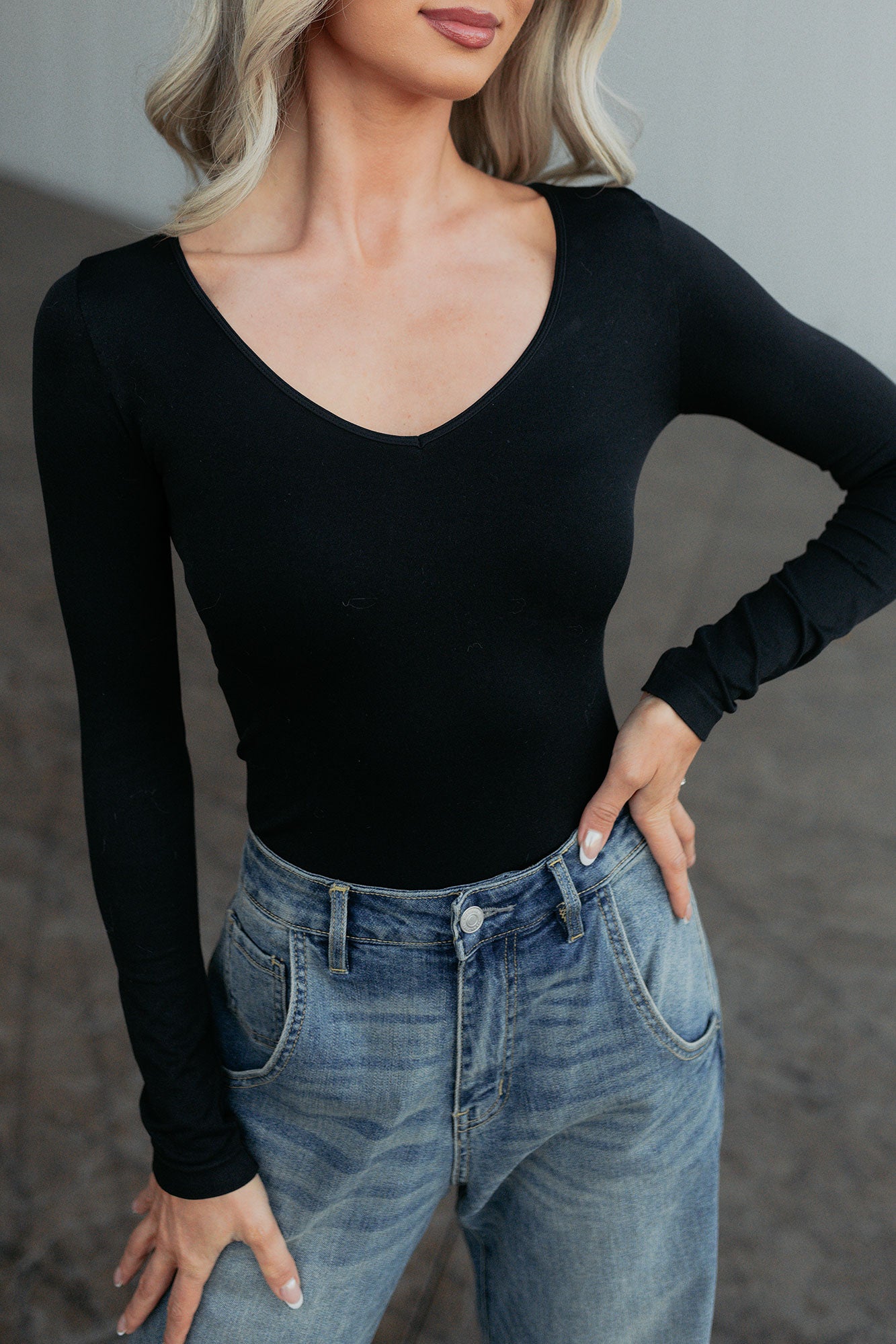 Everyday Lovely V Neck Long Sleeve Bodysuit (Black) - NanaMacs