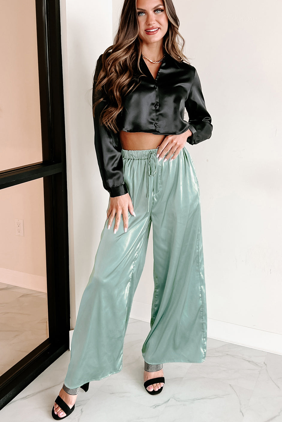 Satin Wide Leg Elasticated Waist Trousers in Green – Chi Chi London