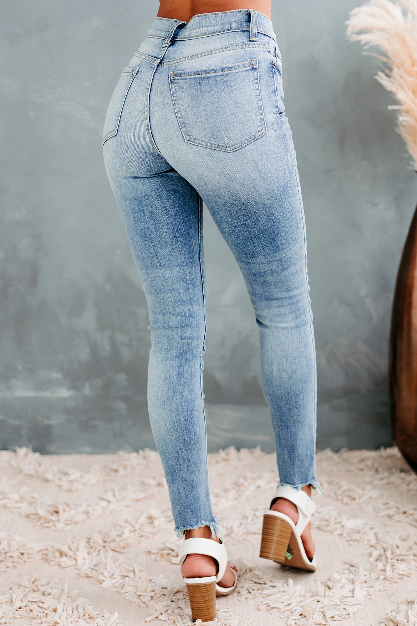 Similar Interests Sneak Peek Frayed Hem Skinny Jeans (Medium Light) - NanaMacs