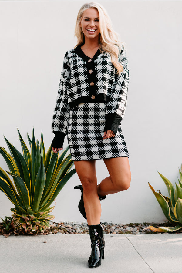 No Doubts Plaid Button-Down Crop Cardigan (Black) - NanaMacs