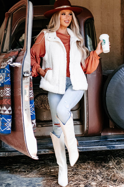 Hardly Cold Sherpa Vest (Ivory) - NanaMacs