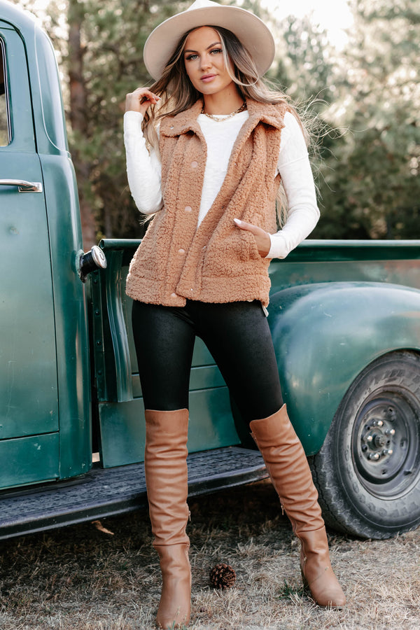 Hardly Cold Sherpa Vest (Camel) - NanaMacs