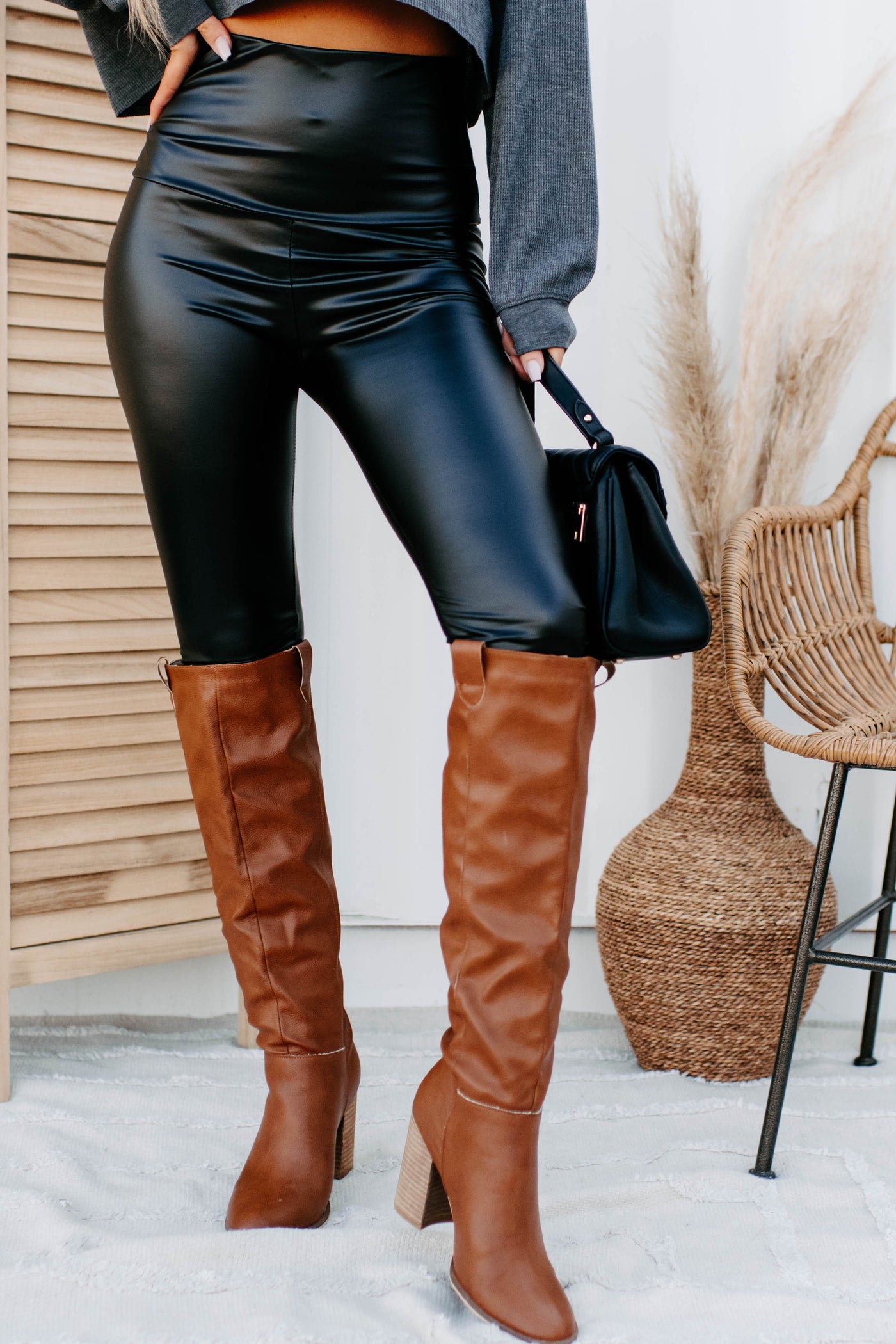 Avalynn Shiny Faux Leather Leggings (Black) · NanaMacs