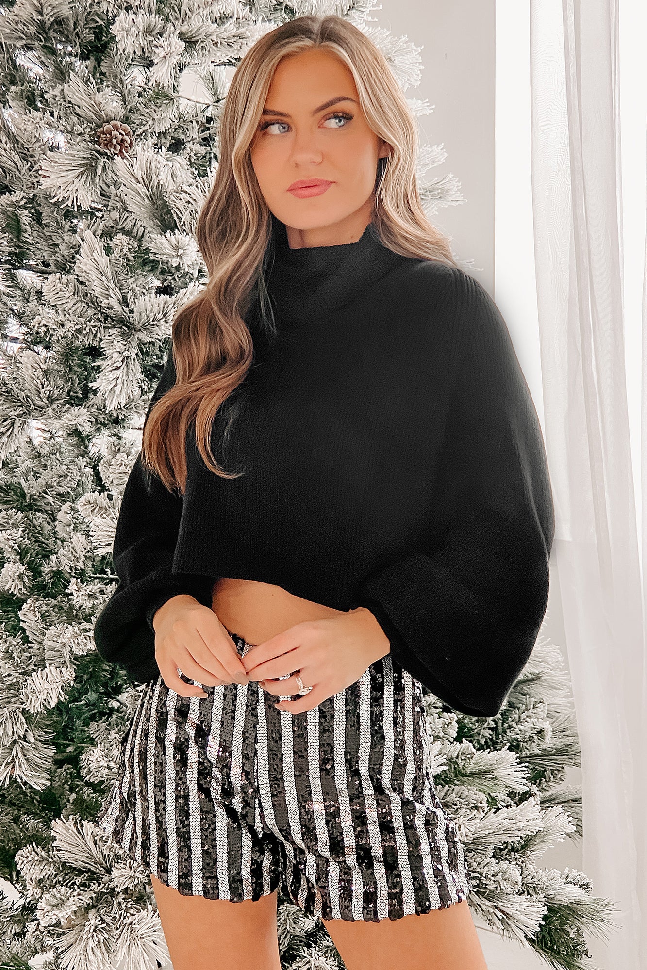 Alesha Cropped Turtleneck Sweater (Black) - NanaMacs