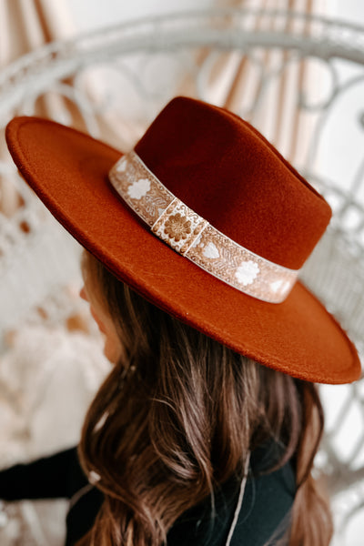 Acoustic Sunrise Embroidered Band Wide Brim Hat (Sienna Rust) - NanaMacs