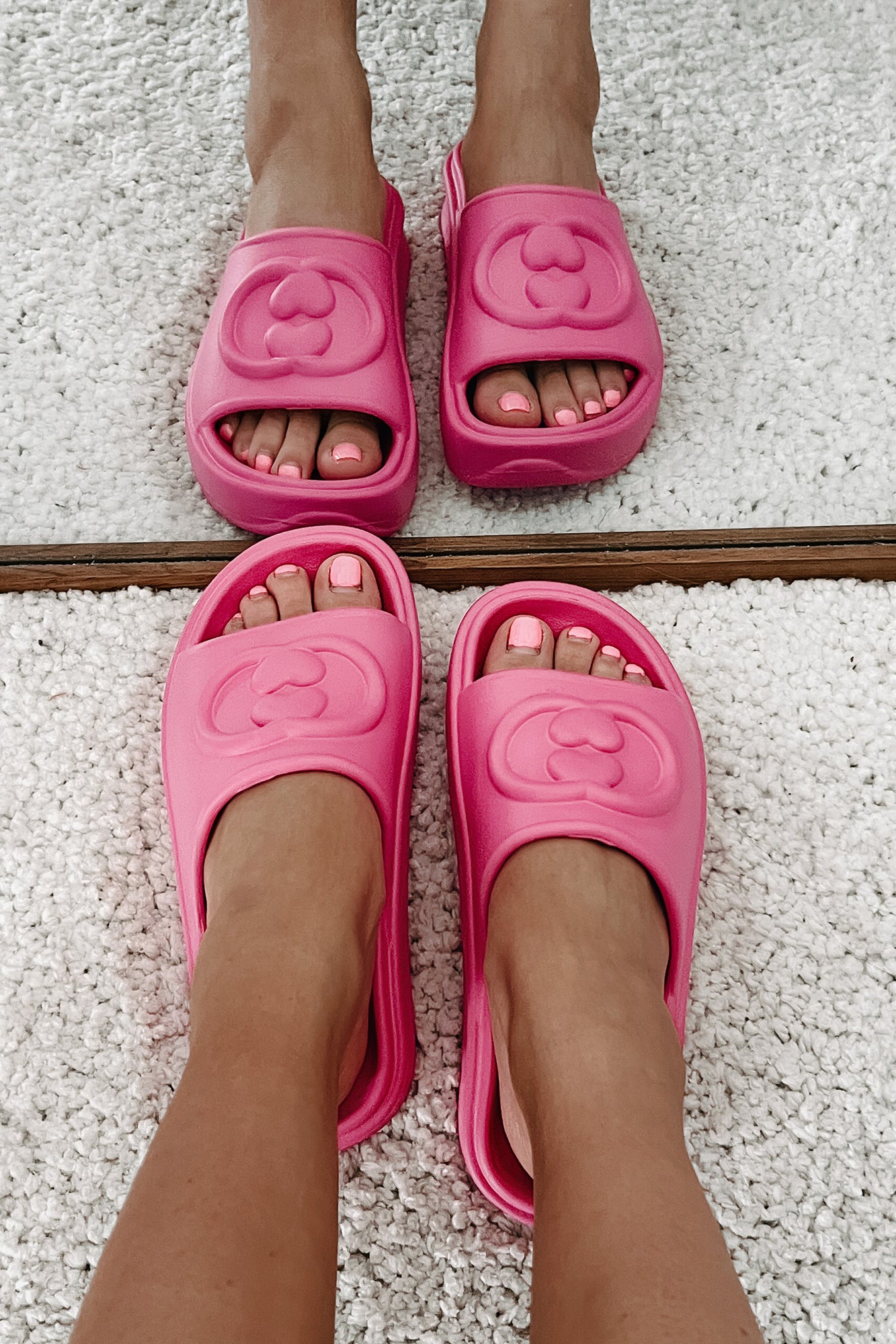 Deep on sale pink sandals