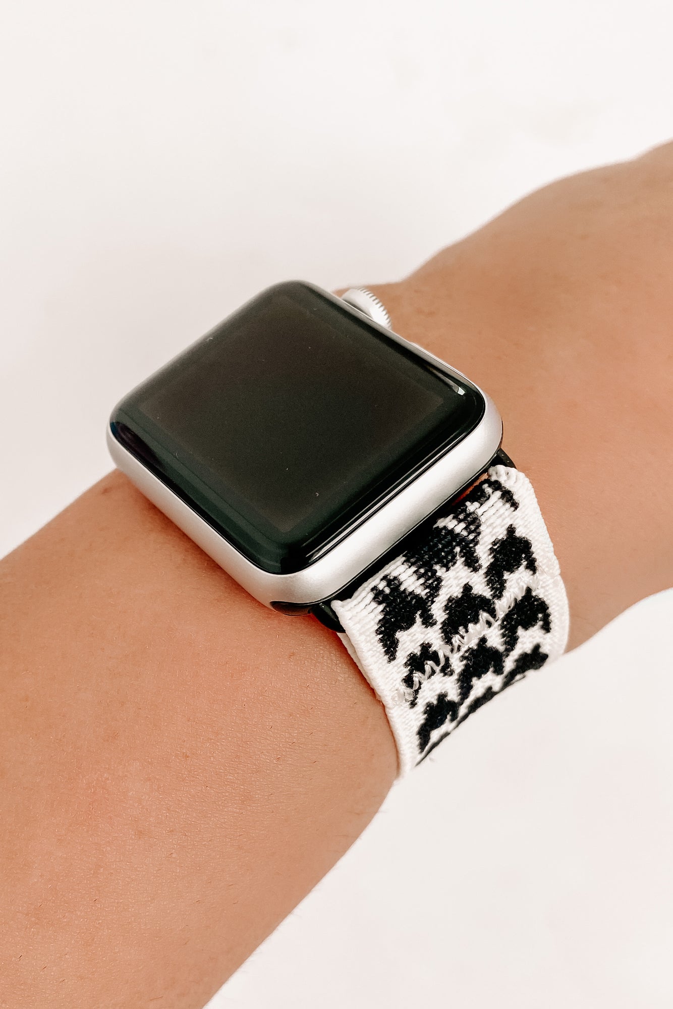 Girl On The Go Apple Watch Band (Hounds Tooth Black/White) - NanaMacs