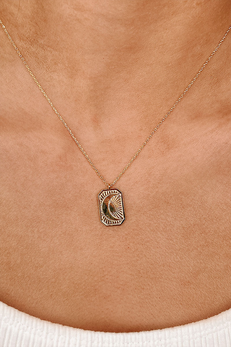 Magnetic Moon Pendant Necklace (Gold) - NanaMacs