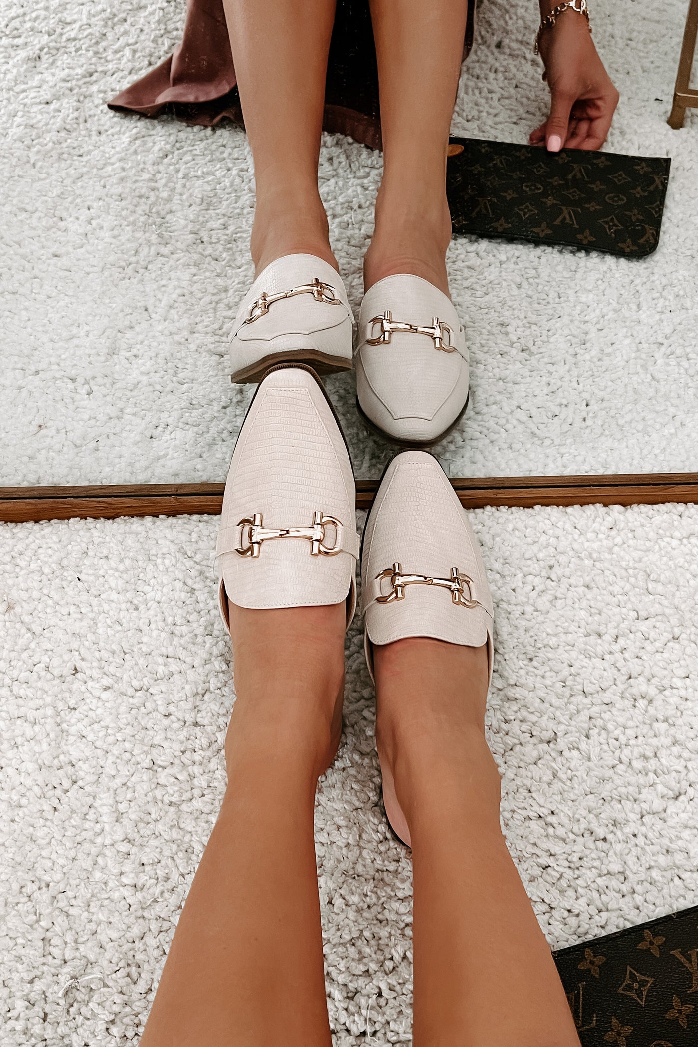 Proving My Point Pointed Toe Backless Loafers (Lizard Cream) - NanaMacs