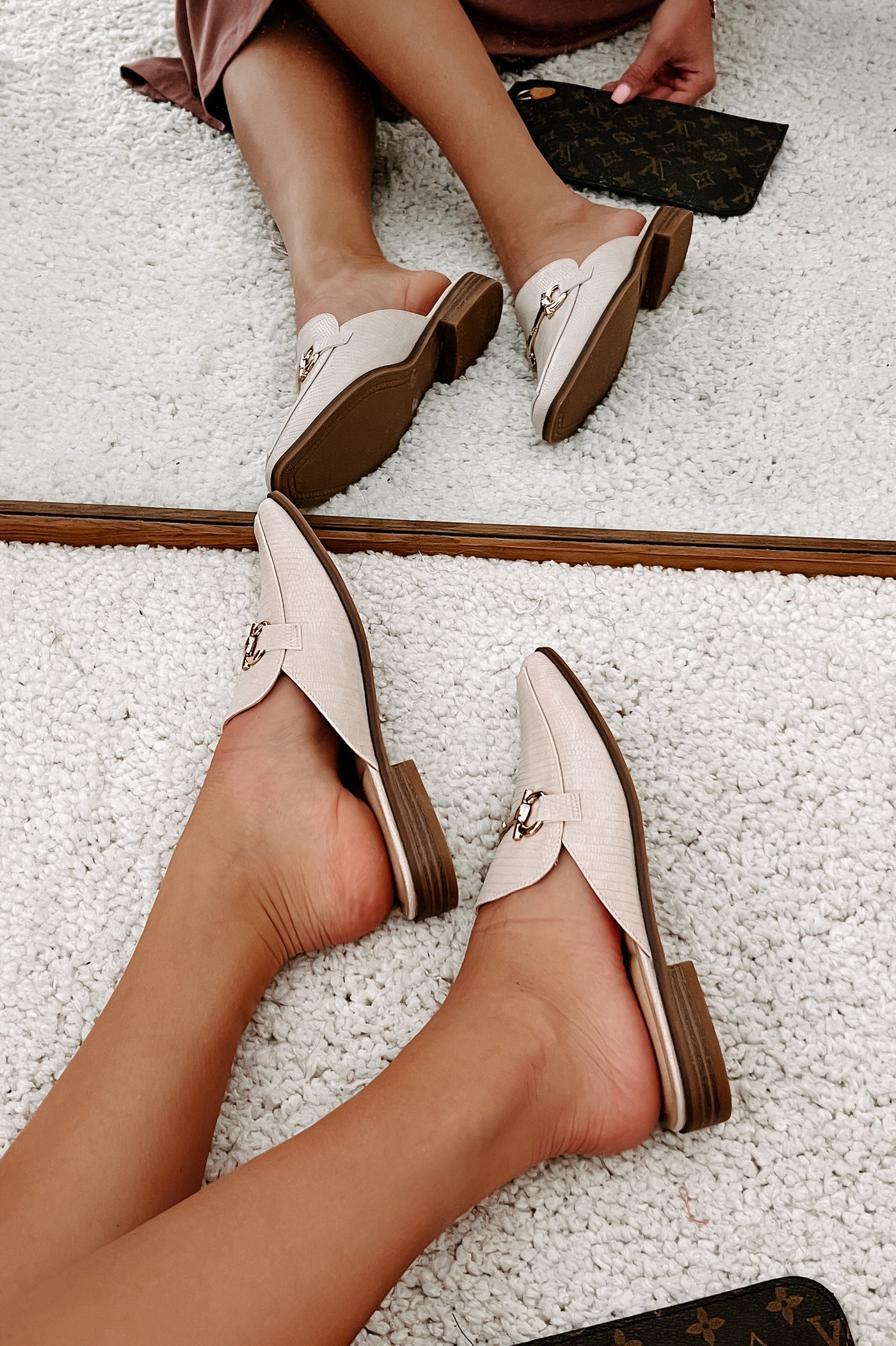 Proving My Point Pointed Toe Backless Loafers (Lizard Cream) - NanaMacs