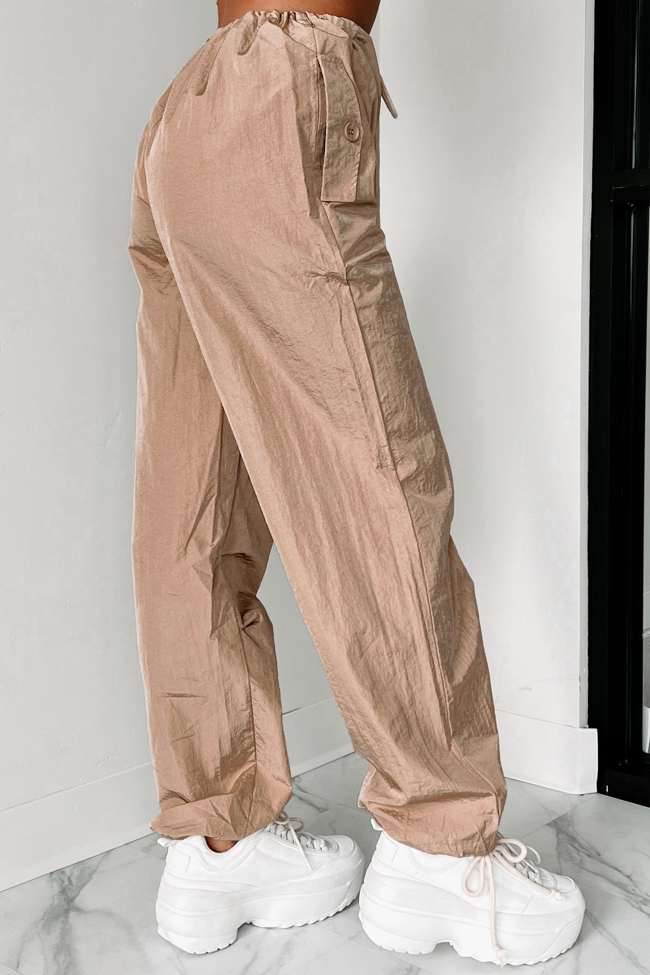 No Boundaries Women's Juniors Nylon Parachute Pants, 29.5 Inseam, Sizes XS- XXXL 