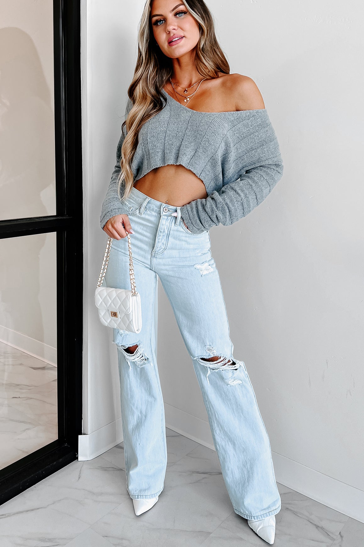 Pulled Back In Cropped V-Neck Sweater (Heather Gray) - NanaMacs