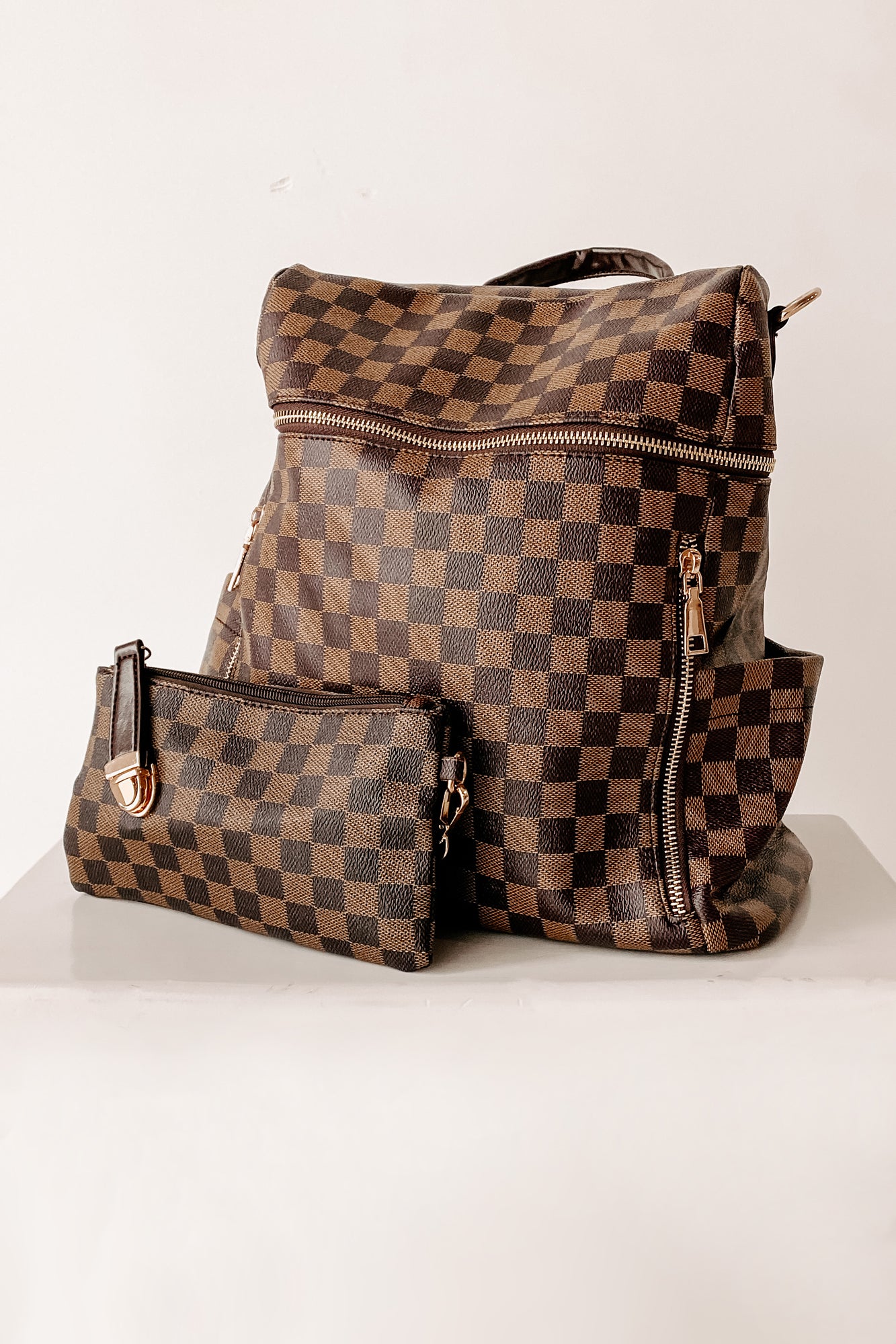 Style Effect Convertible Checkered Backpack (Brown)
