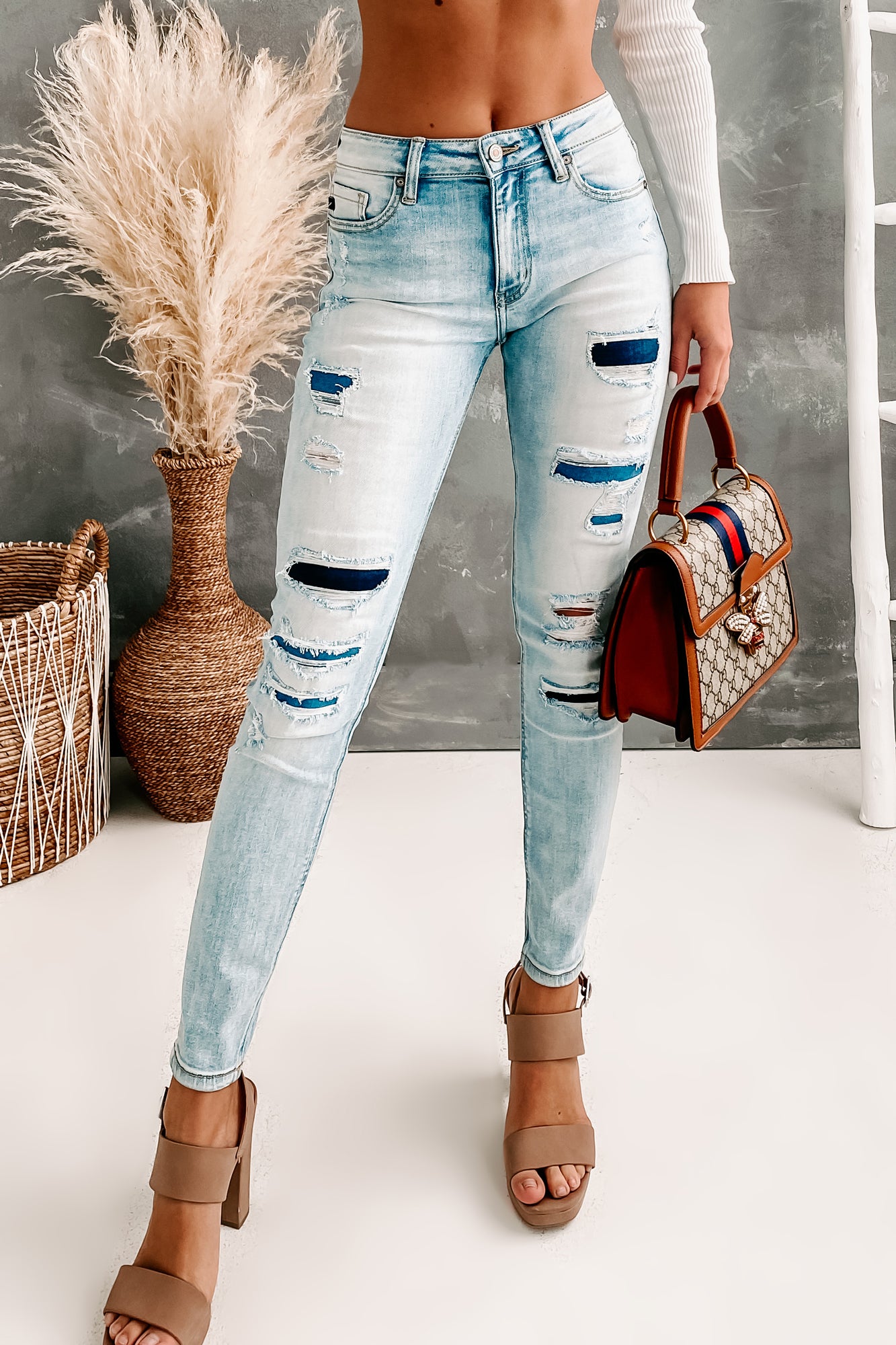 Nellie Kancan Patched Mid-Rise Skinny Jeans (Medium) - NanaMacs
