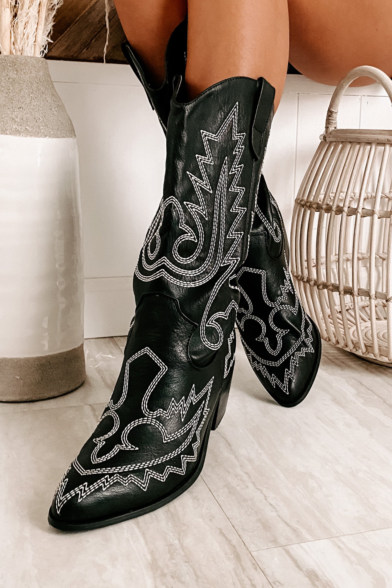 Raised Right Contrast Stitched Cowboy Boots (Black/White) - NanaMacs