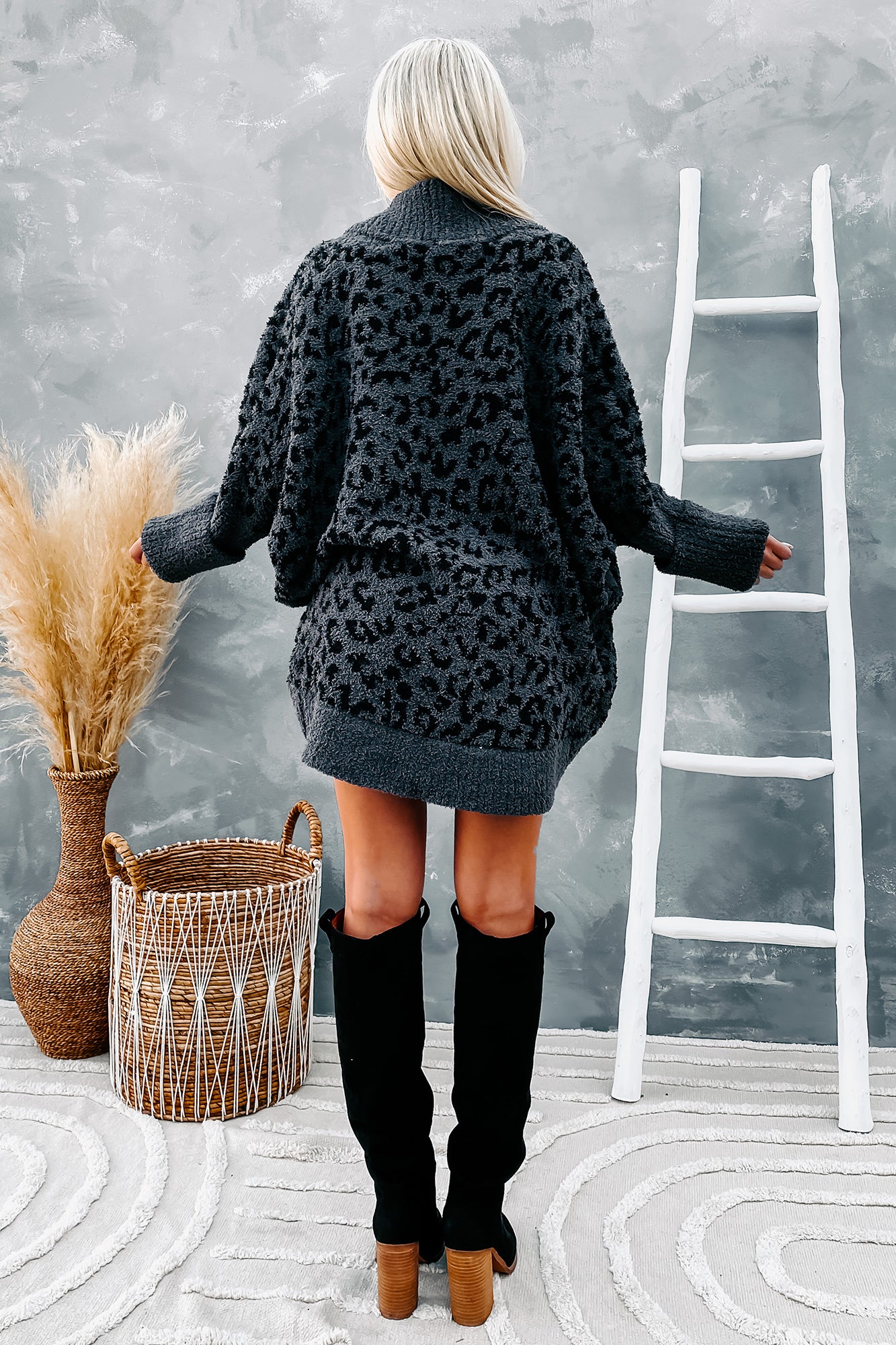 Catching A Cat Nap Plush-Knit Leopard Print Cardigan (Charcoal/Black) - NanaMacs