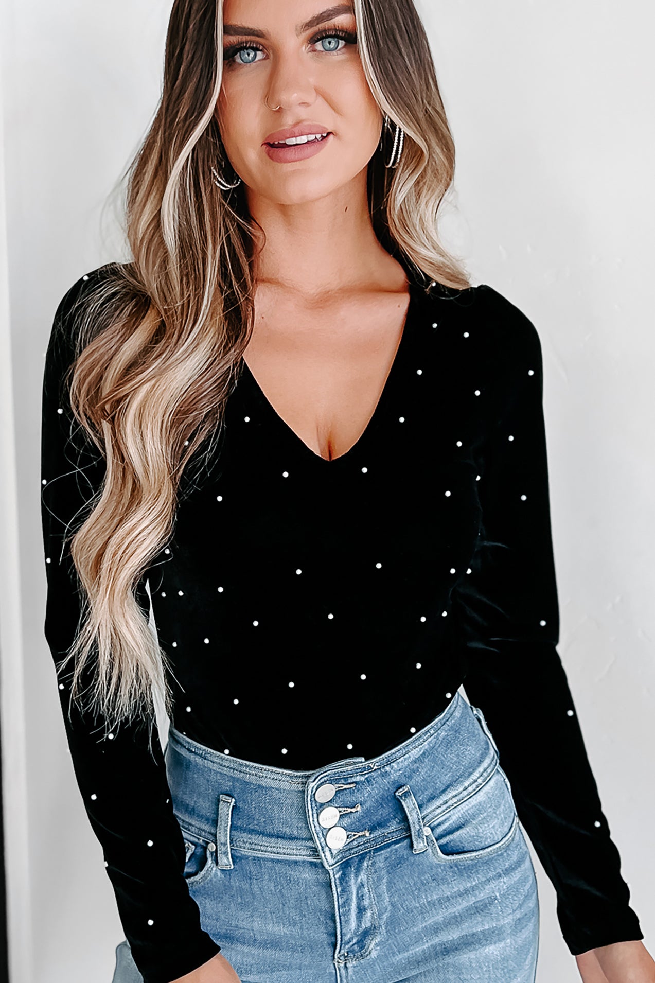 The Perfect Classic Velvet Pearl Bodysuit (Black) - NanaMacs