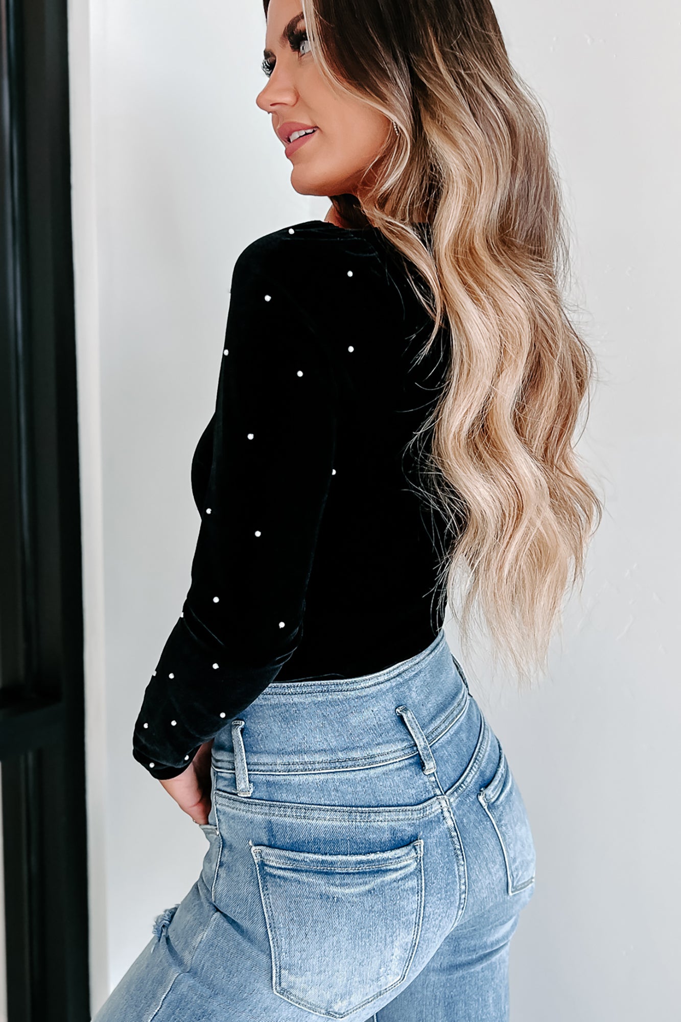 The Perfect Classic Velvet Pearl Bodysuit (Black) - NanaMacs