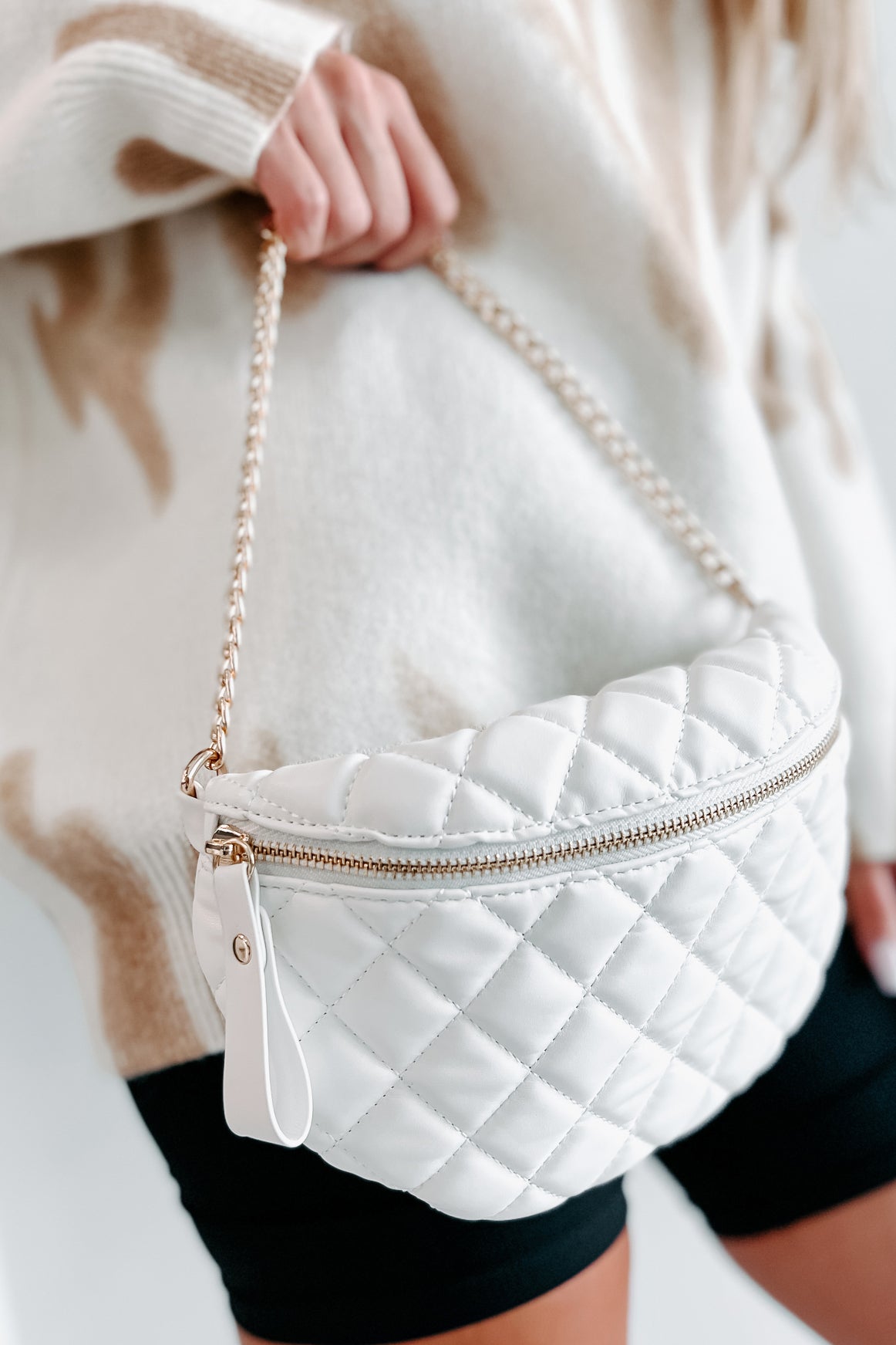 White quilted sales bum bag