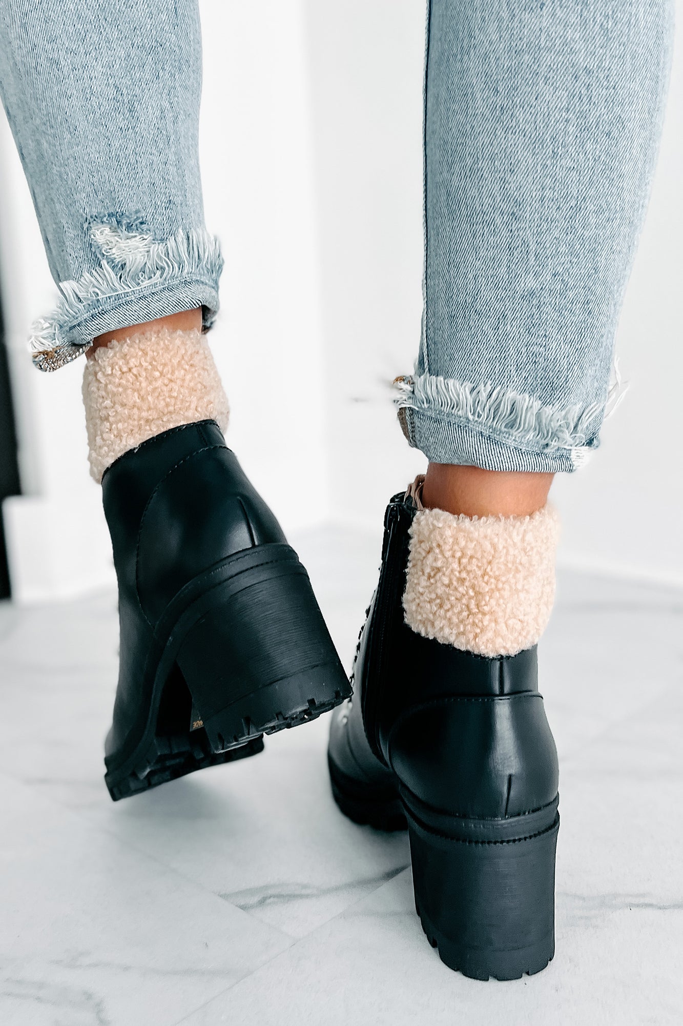 Vagabond grace black leather chunky mid heeled ankle hot sale boots